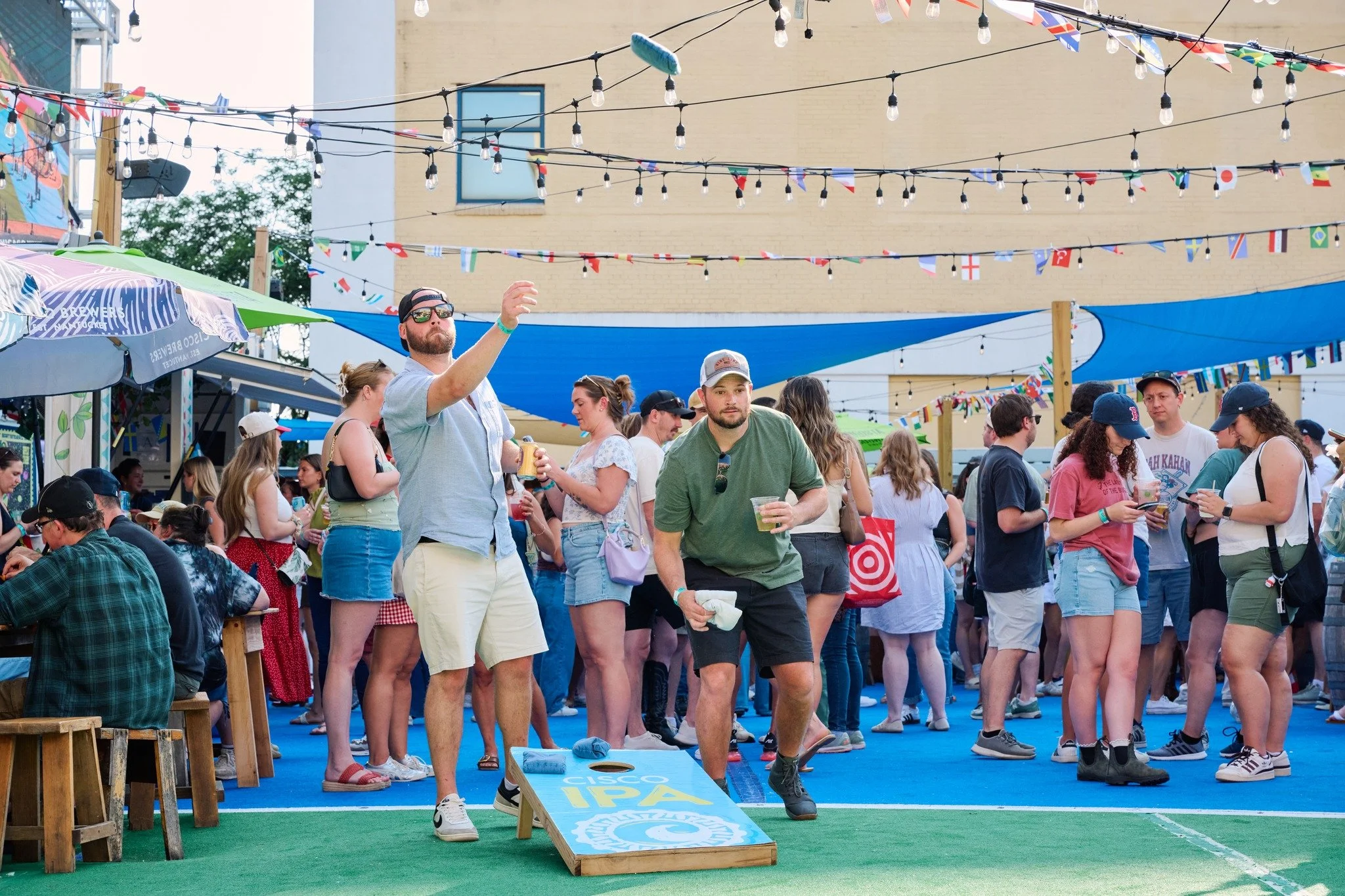 Clock out. Summer&rsquo;s not over yet! Host your company&rsquo;s end-of-summer party at Cisco Fenway.🍻☀️

Special group rates available! Link in bio to learn more. 

#BostonEventVenue #Bostonsummerparty #BostonFenway #Fenway #BostonBeerGardens #Com