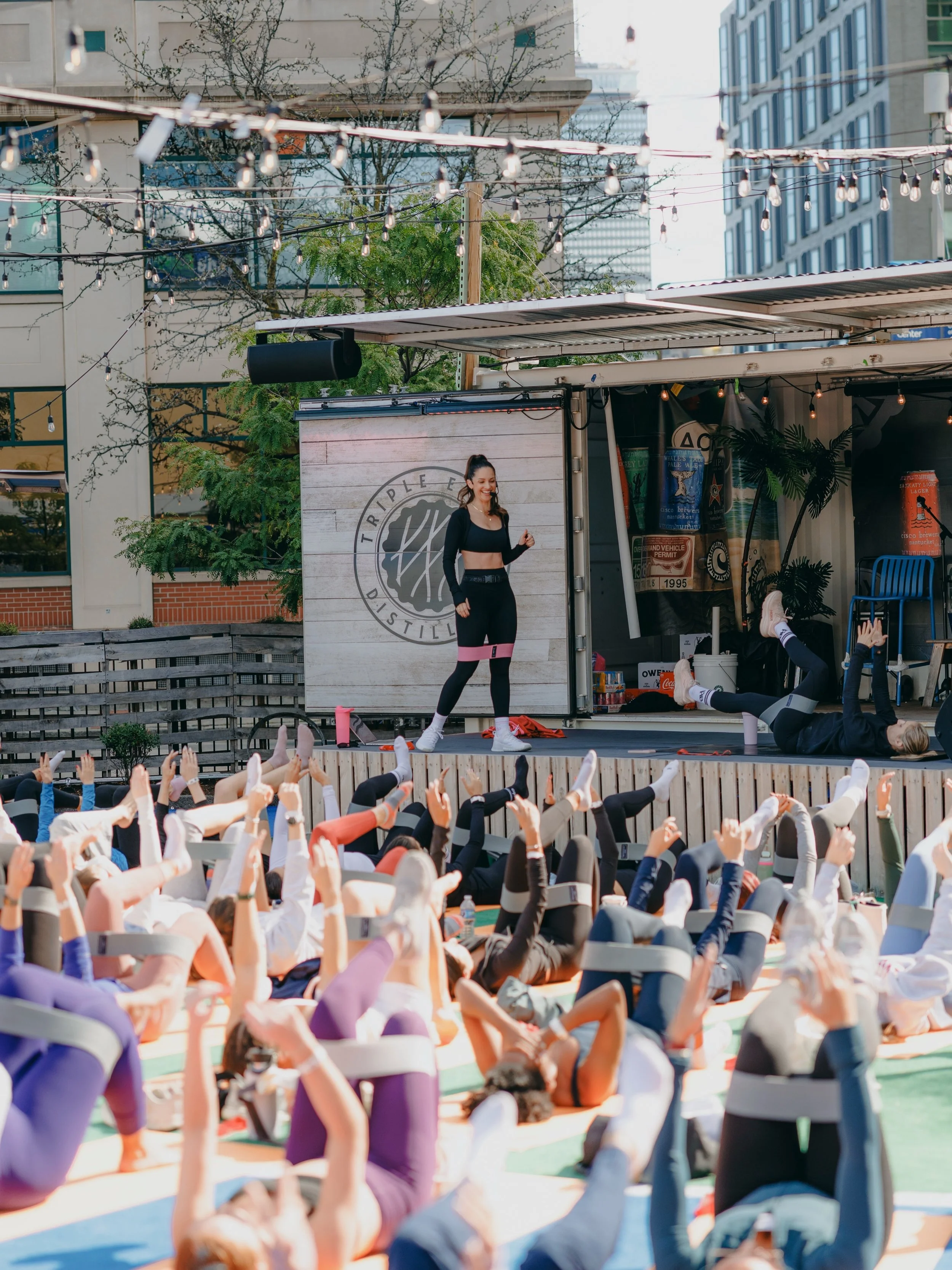 Ritual x Cisco Fenway🤝

Last chance to sweat with us! Meet us at the brew 10AM tomorrow for run club or @the_handle_bar sculpt followed by your fav bev on us!🍻💪 

Tickets available in bio‼️

#FenwayBoston #ciscofenway #ritualboston #bostonfitnessc