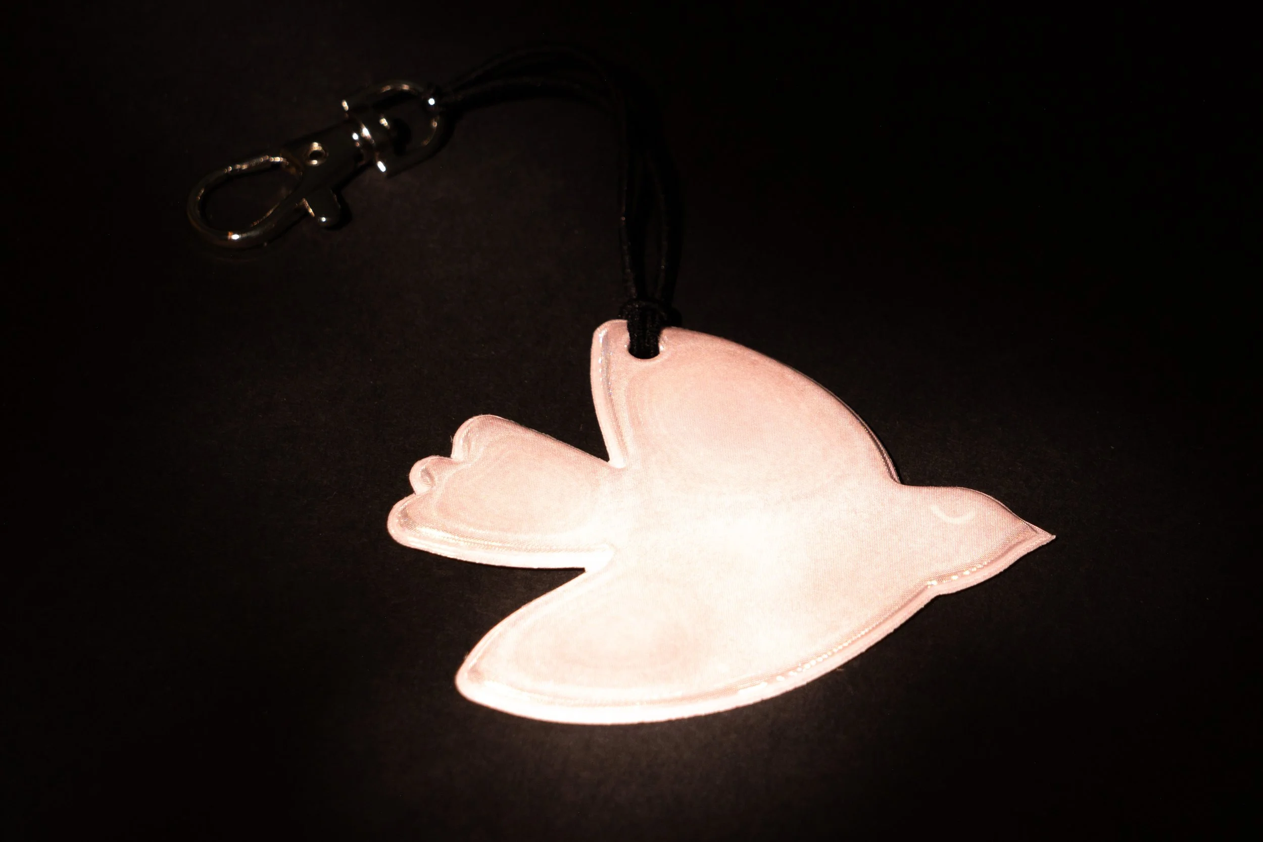 Hanger bird pink.jpg