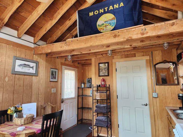 yellowstone-mountain-cabins-03-9.jpeg