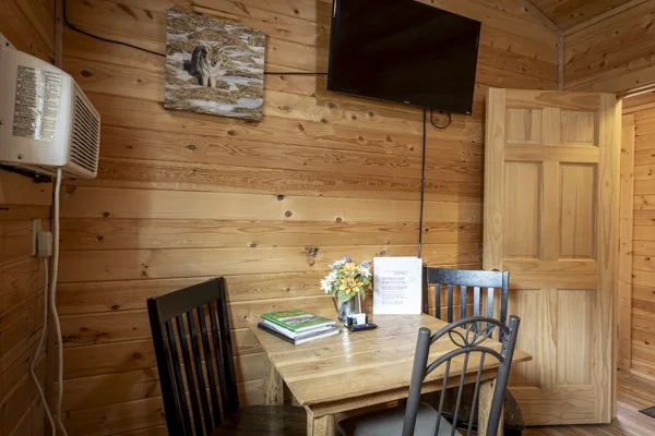 yellowstone-mountain-cabins-interiors-web-14.jpg