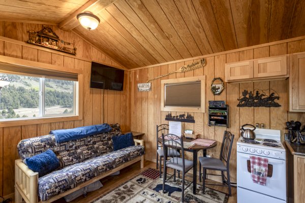 yellowstone-mountain-cabins-interiors-web-23.jpg