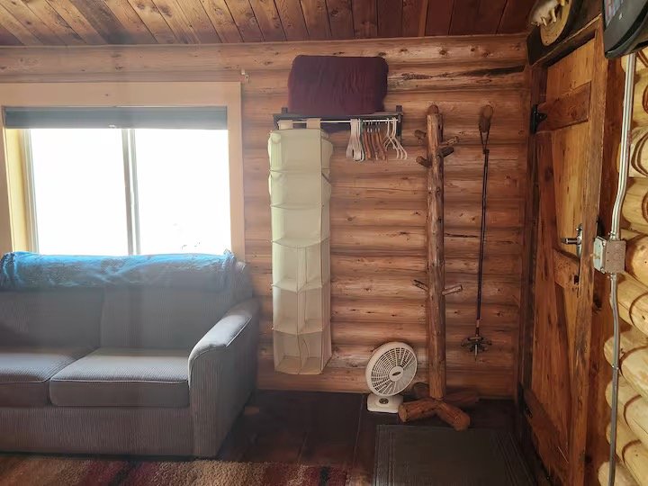 yellowstone-mountain-cabins-03-12.jpeg