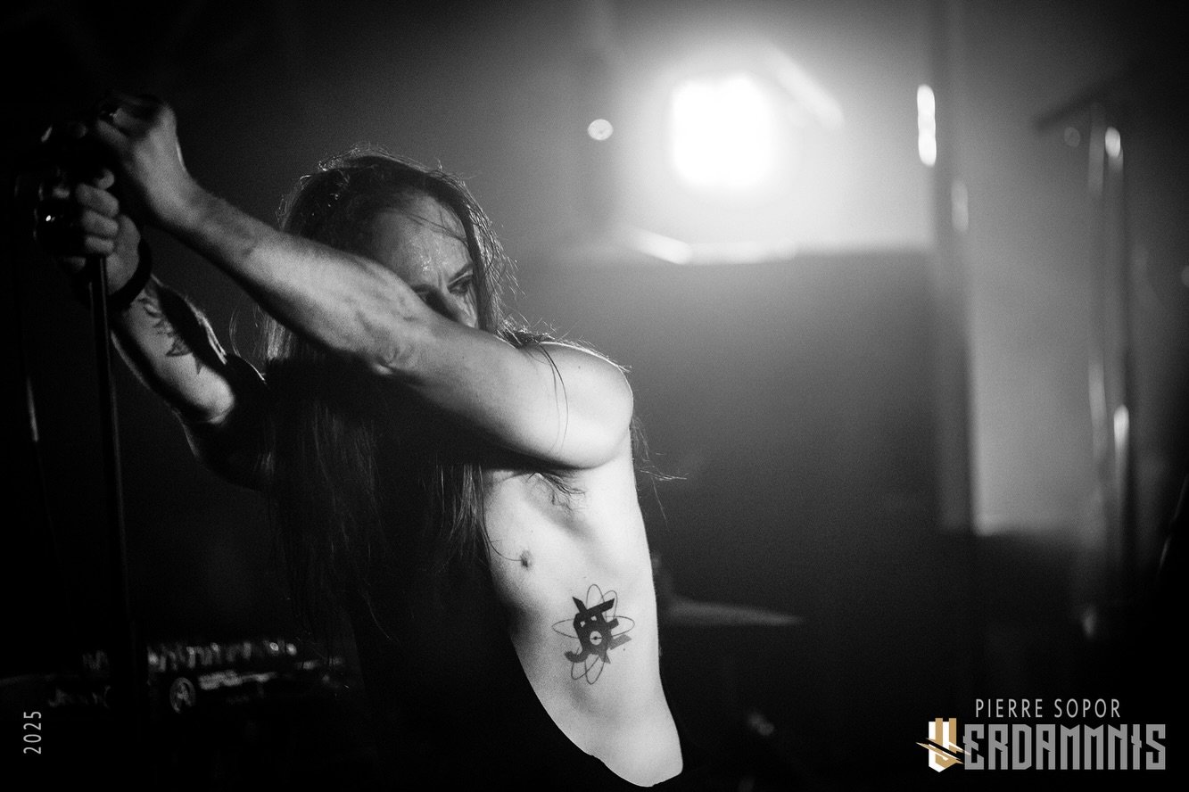 Throwback to our show at @petitbain, Paris. It was our last show on the tour with @diekruppsband and arguably one of the best performances of the tour. The crowd was phenomenal and we&lsquo;ll surely be back as soon as possible. 

Merci beaucoup for 