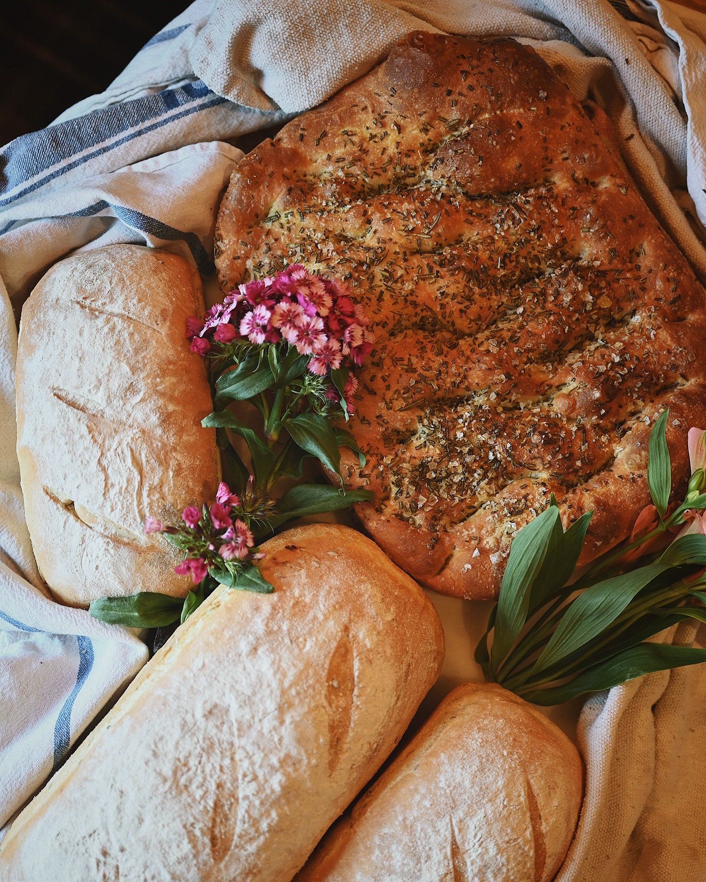 Just a selection of our beautiful homemade breads made by Pete our wonderful head chef. All baked fresh on the premises for all our lovely customers. It&rsquo;s locals night tonight folks, so keep your eyes peeled in our stories for our specials, it&