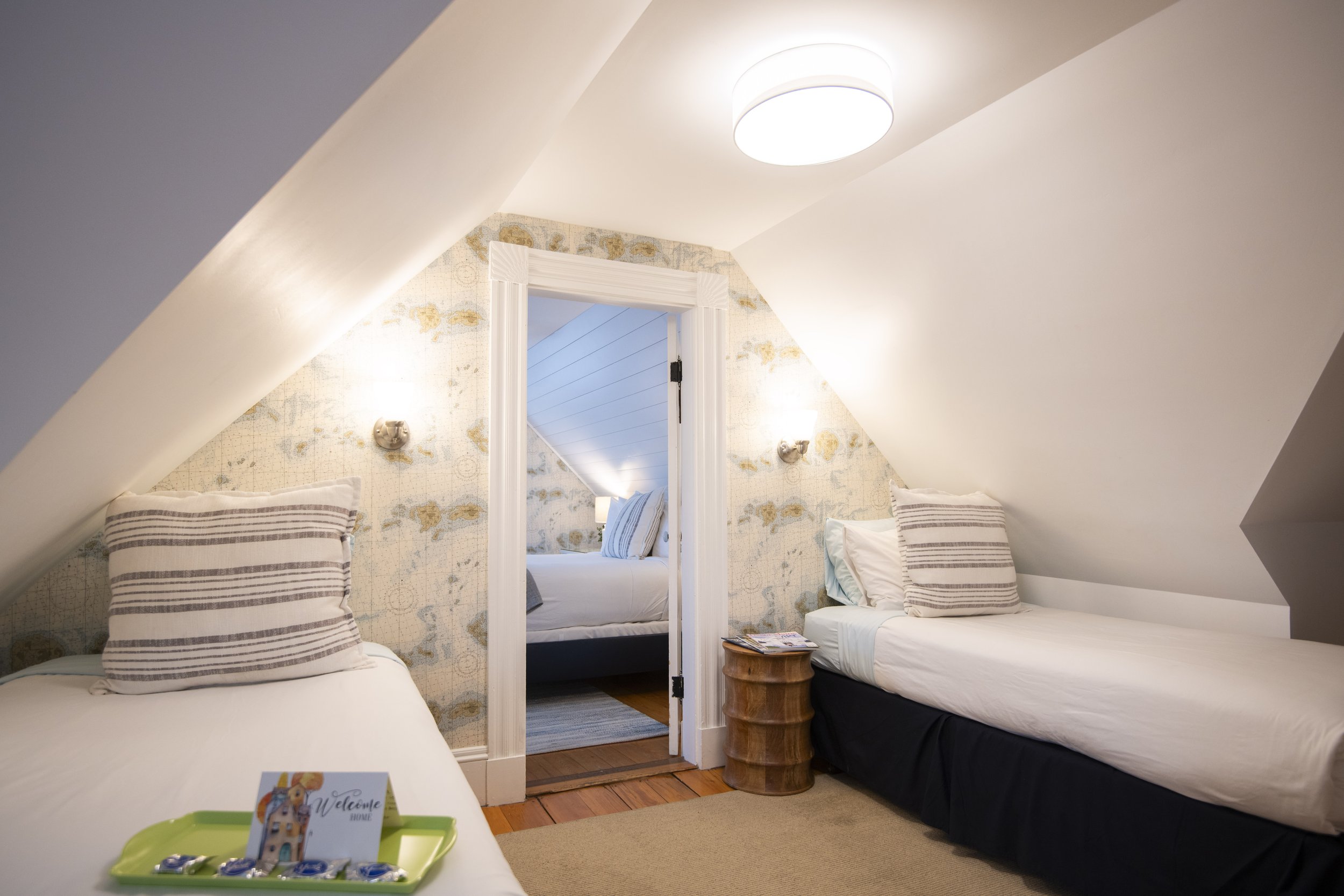 boscobel classic queen suite 2.jpg