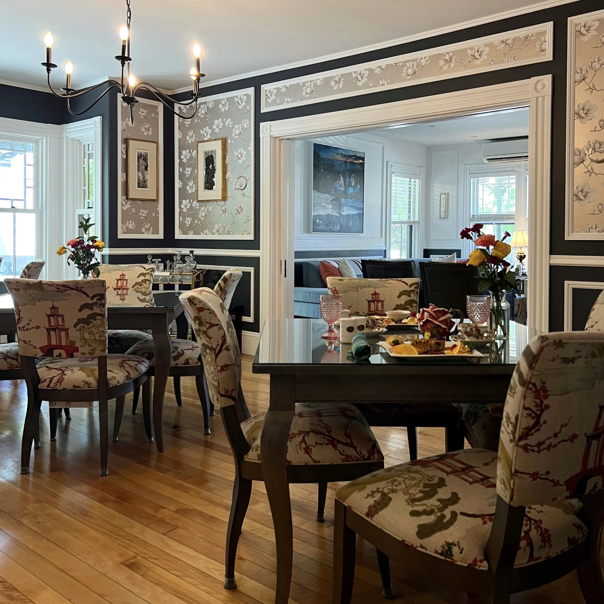 sand bar cottage dining room.jpg