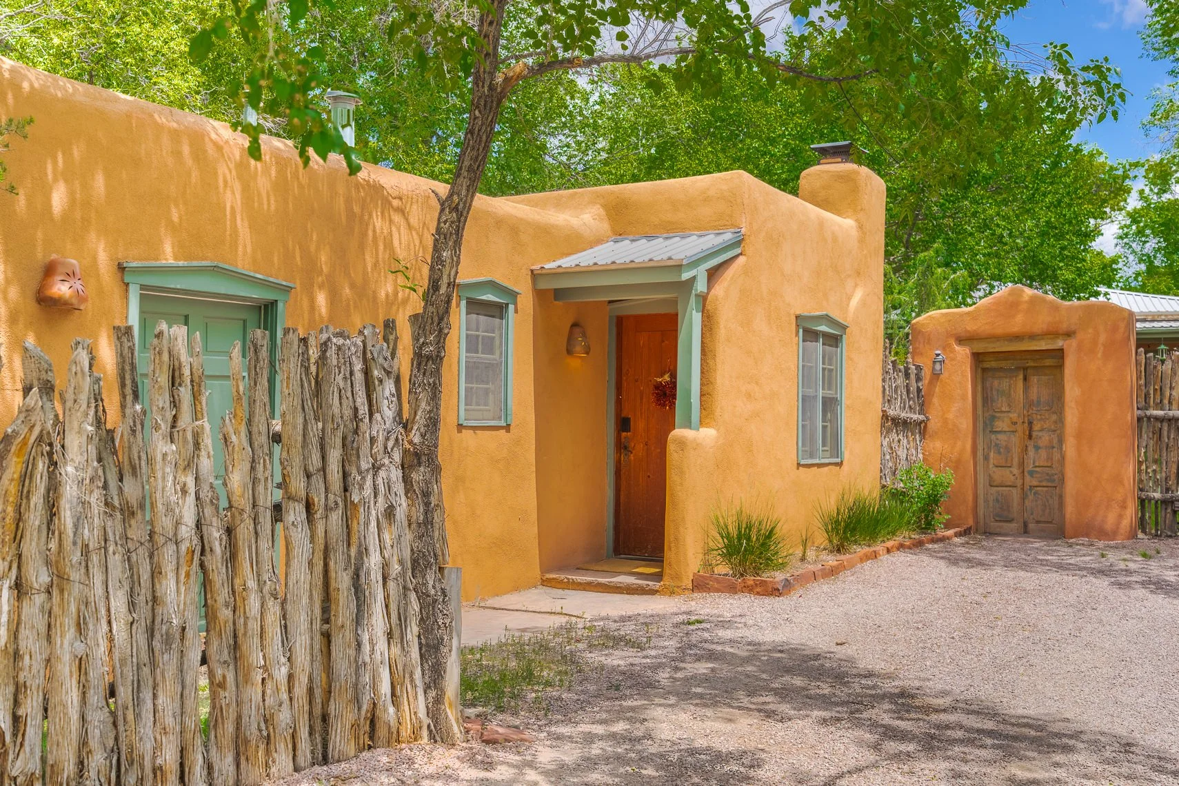 santa-fe-nm-real-estate-photography-adobe_00003.jpg