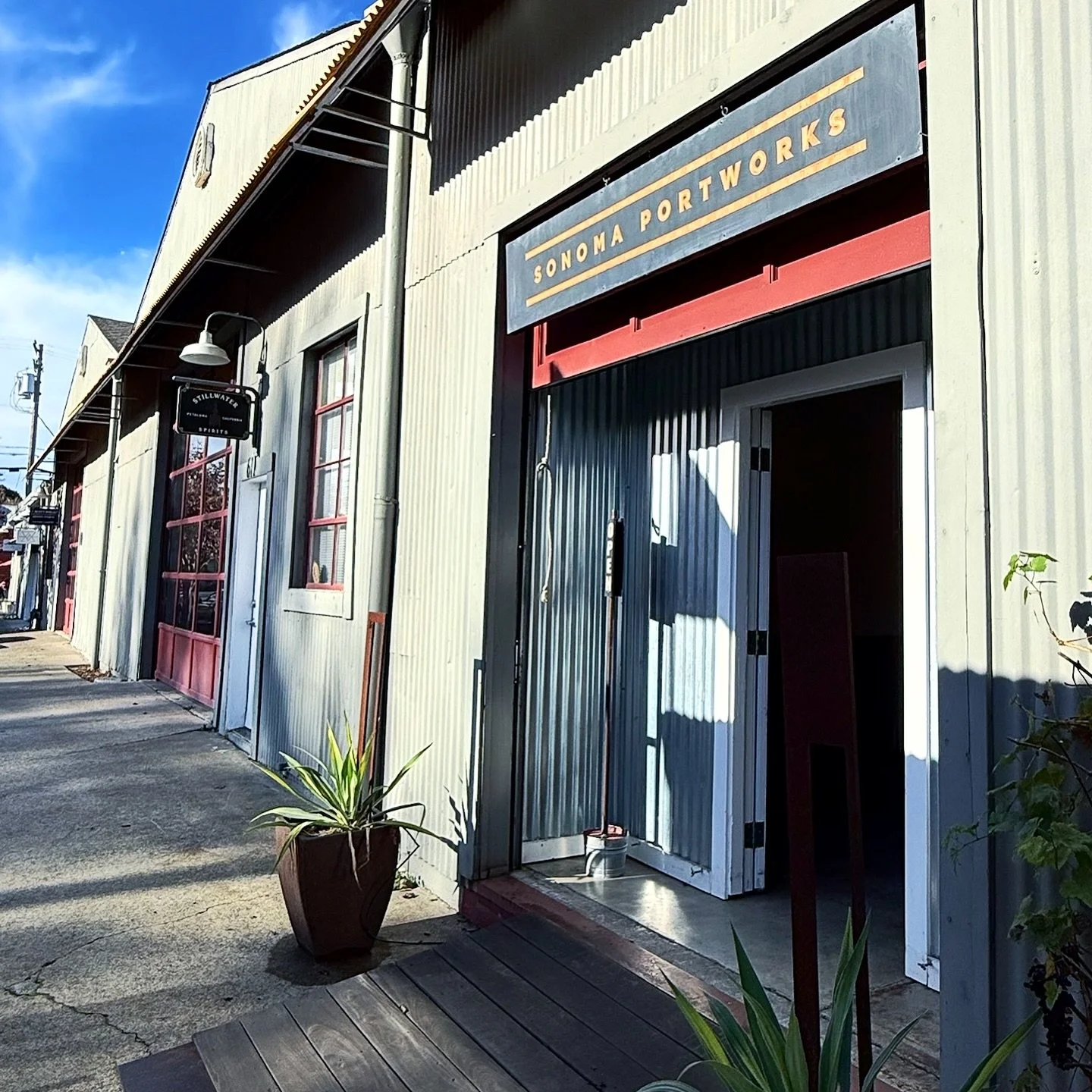 Petaluma&rsquo;s artisan destination for port and wine! 

Join us in our warm, welcoming space to explore the rich wine traditions of Sonoma County. ✨🍷

See you December 6th! 

613 2nd St 

#WarehouseDistrict #WarehouseDistrictPetaluma #FallWarehous