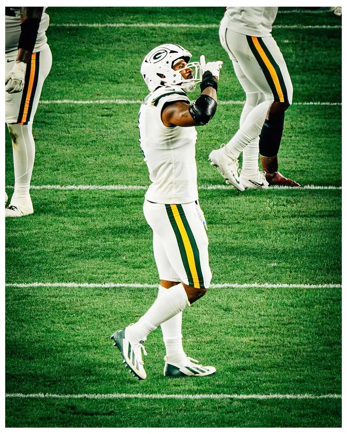 Won&rsquo;t Stop 😤

📸 Commanders vs Packers 

You never know where you can sneak your camera in 🤷