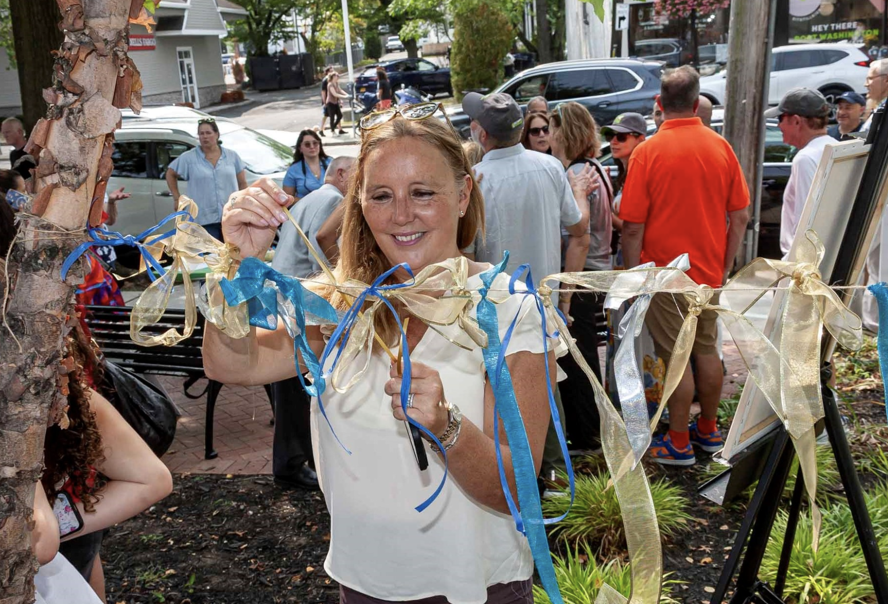 Legislator Delia DeRiggi-Whitton at Art Walk PW