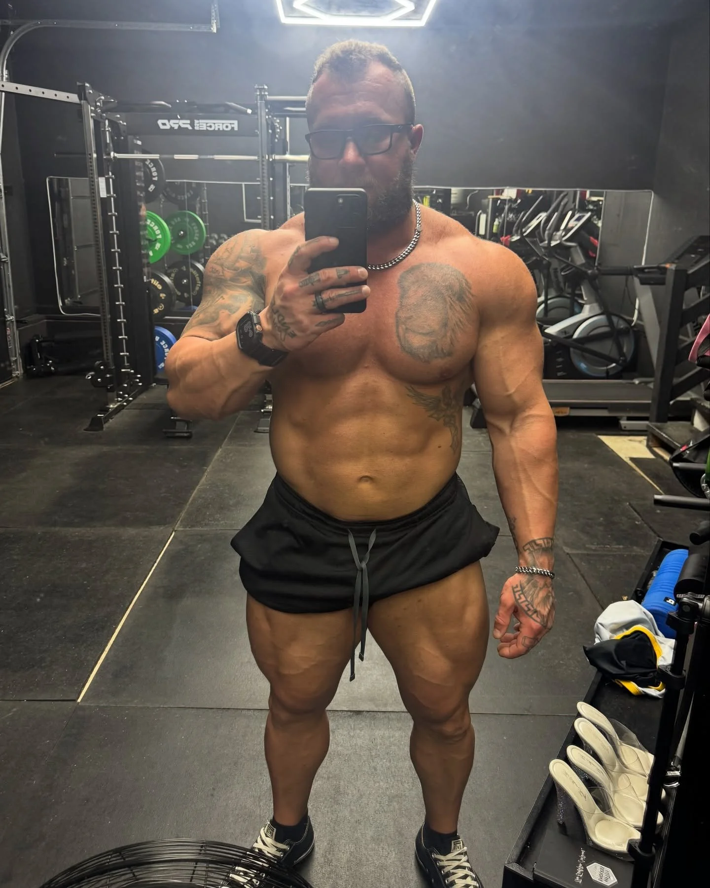 It’s always the unseen work. The grind when no one’s watching. Going to war with “average” when it’s just you against the weight, the clock, and your own excuses. That’s where you find out what you’re really