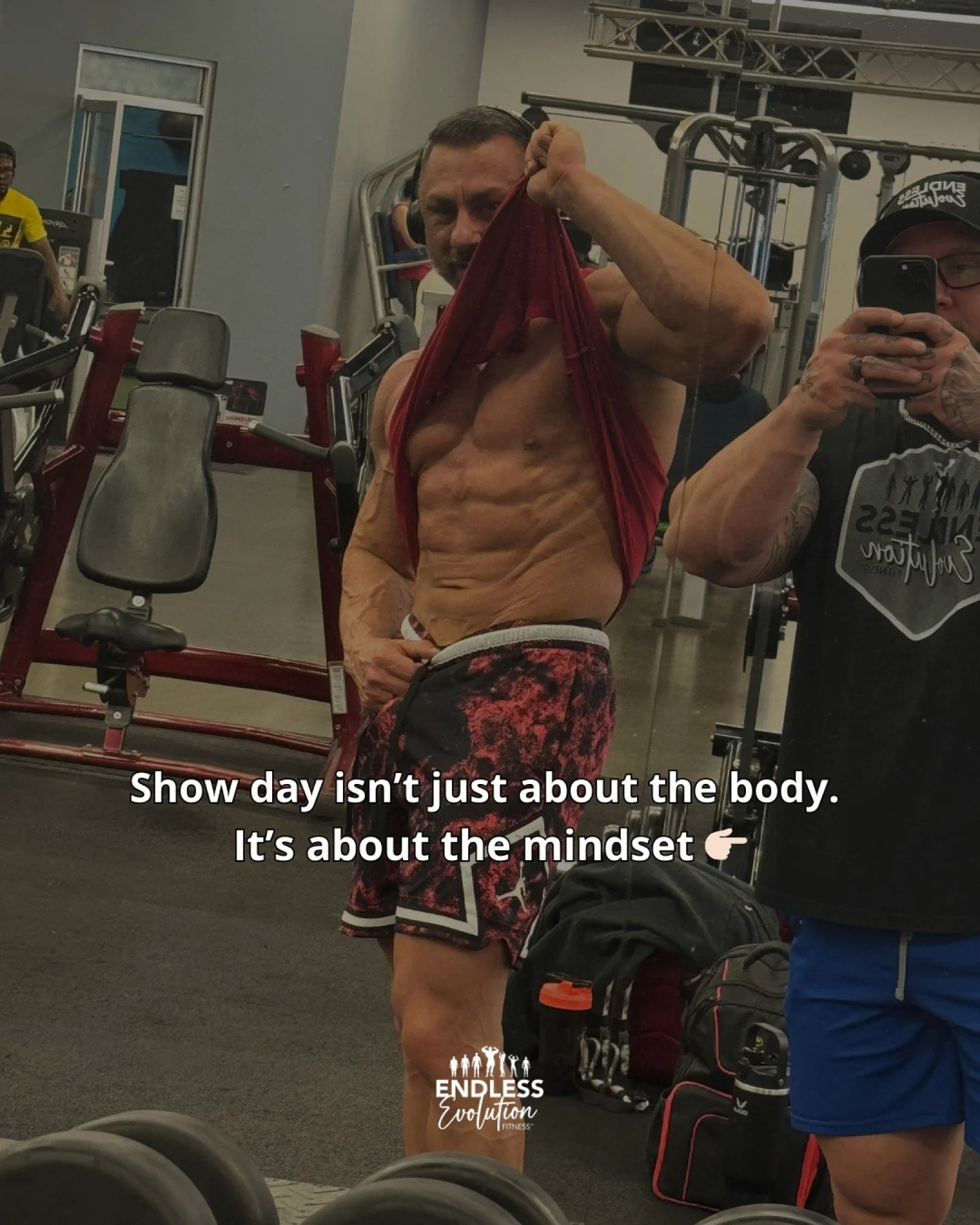 One of the most overlooked parts of prep?
👉 Keeping your head locked in on show day.
Your physique can be perfect, but if stress gets in the way, the look can unravel fast.
That’s why I prefer to be with my clients on show day. Not just for