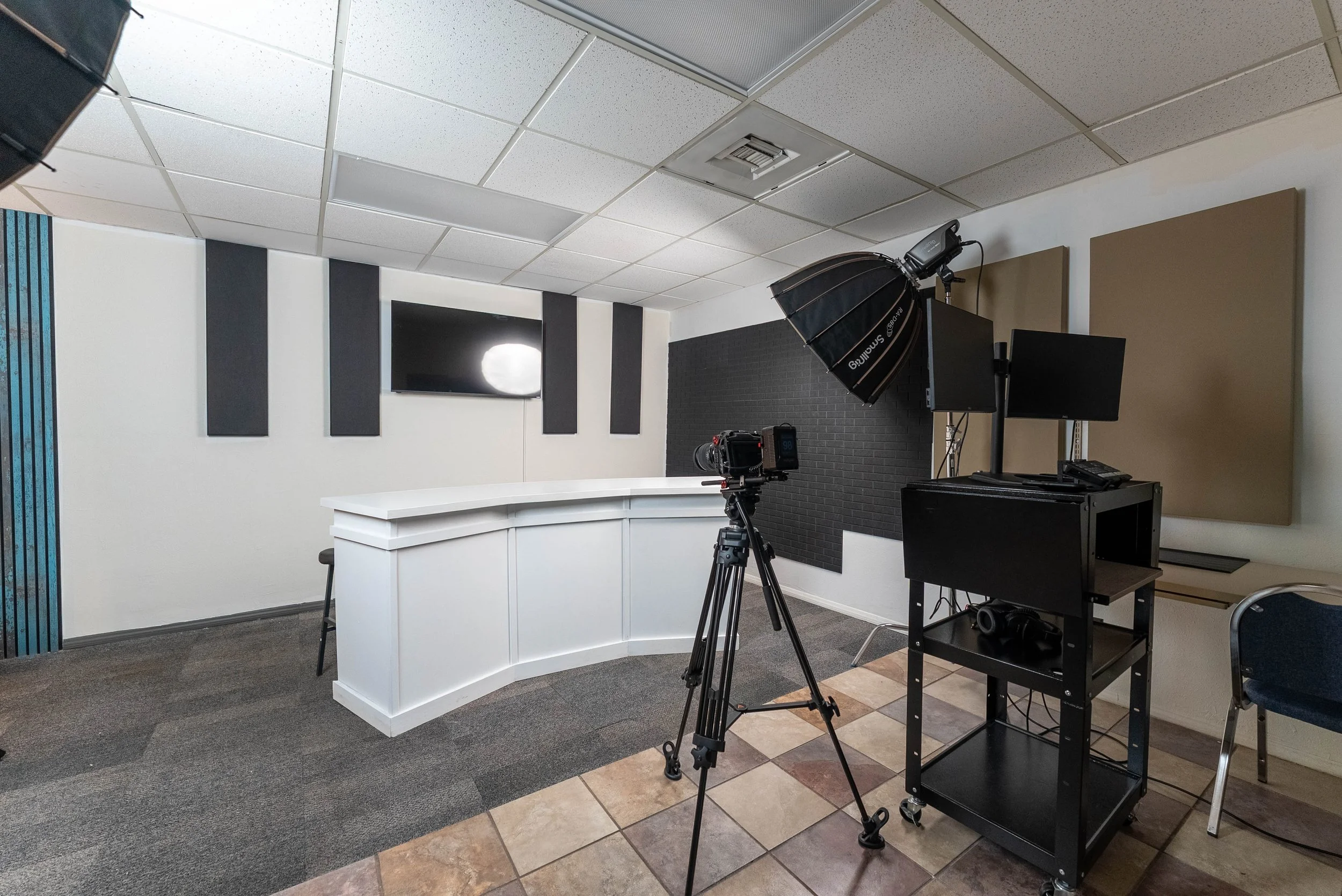 Studio Photos (5 of 10).jpg