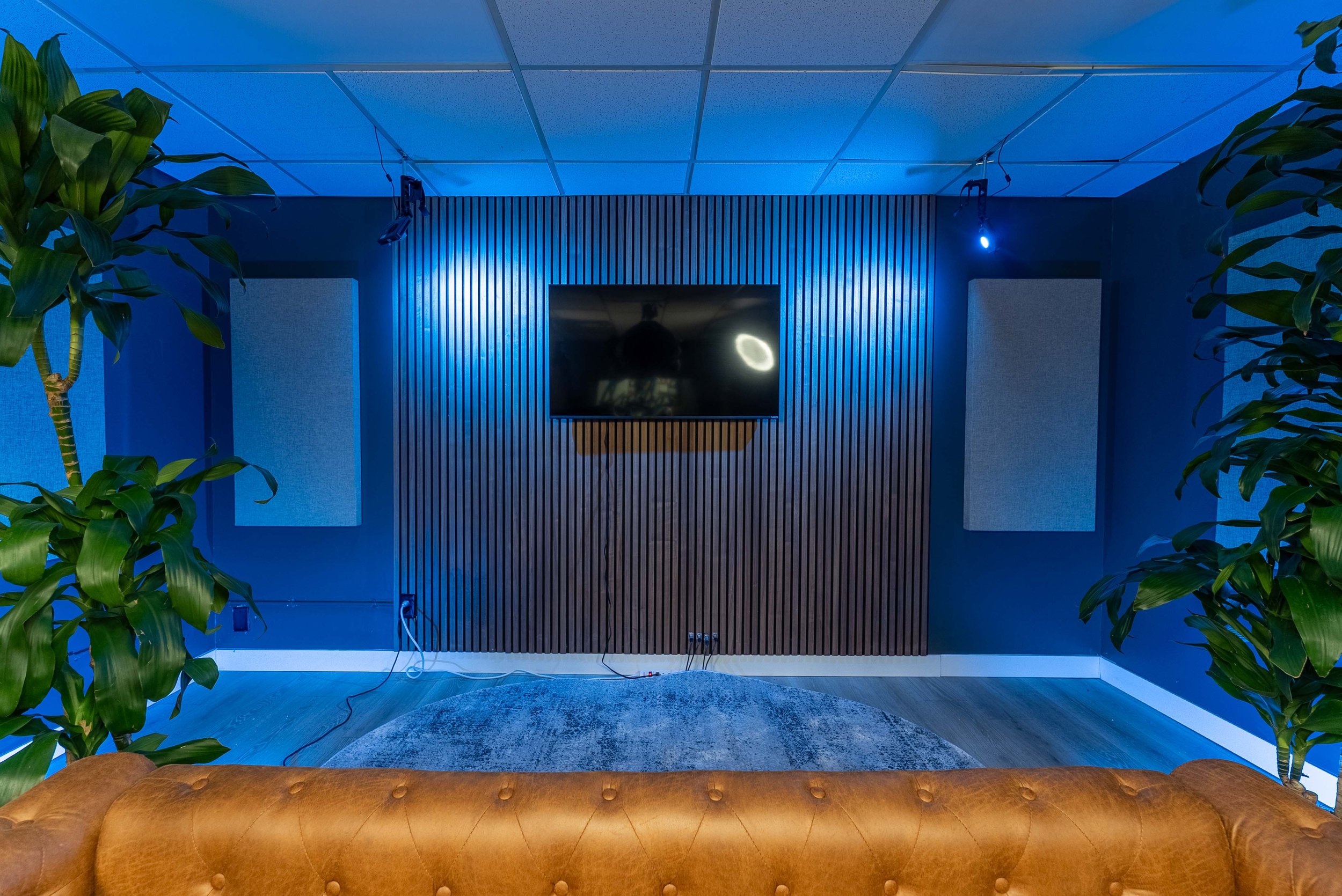 Studio Photos (9 of 10).jpg