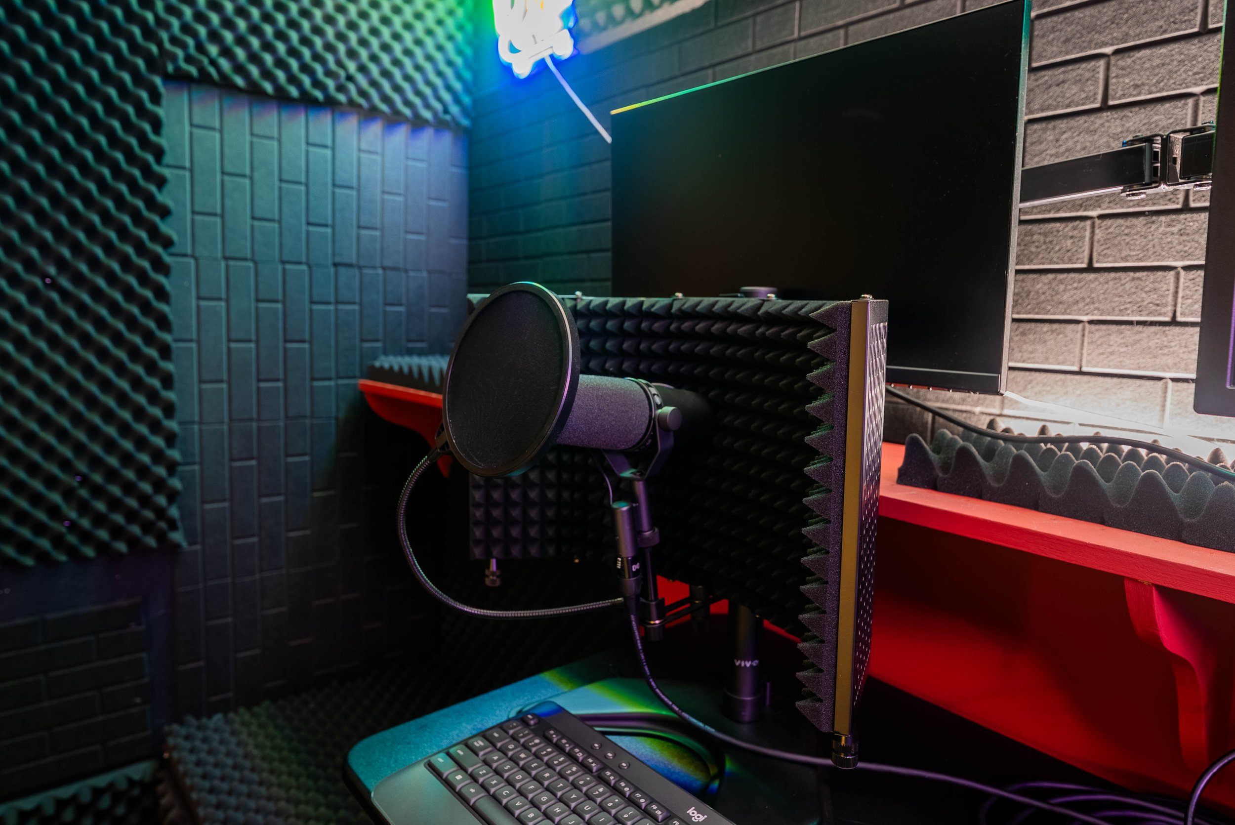 Studio Photos (2 of 10).jpg
