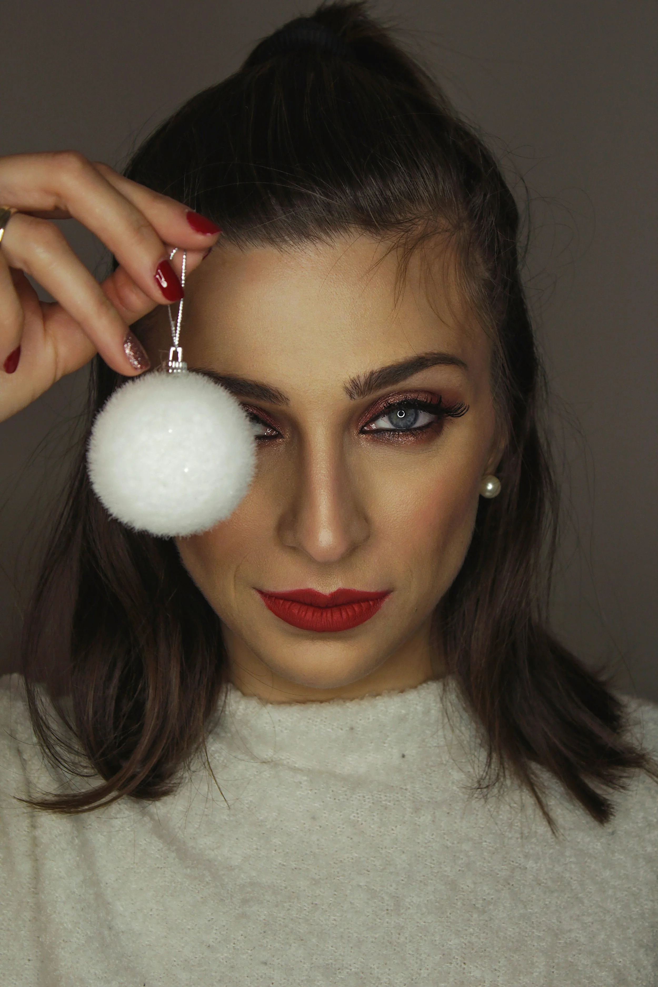 Getting Christmas-Ready: When Should You Book Aesthetic Treatments Before Christmas?