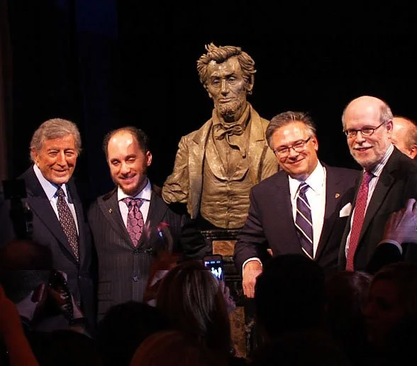 Tony Bennett, Frank Porcu, Shawn Thomas, and Harold Holzer at the New York Historical Society's Lincoln sculpture unveiling.