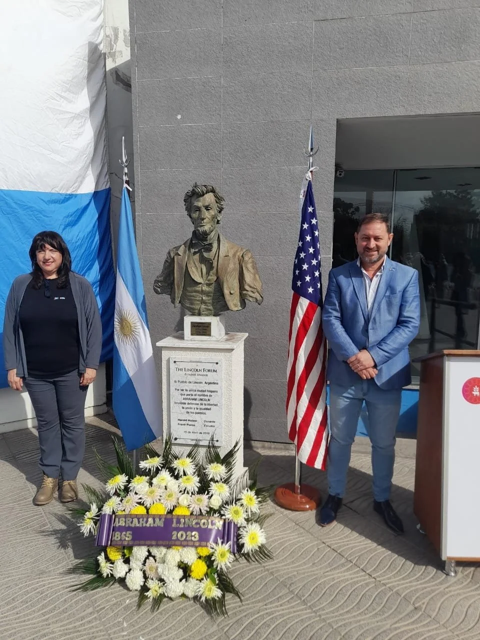 Unveiling of Frank's Lincoln sculpture in Argentina.