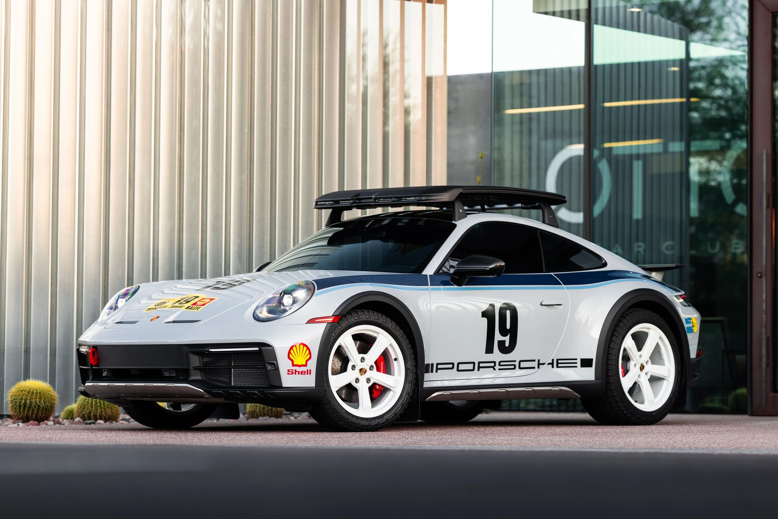 2024 Porsche 911 Dakar