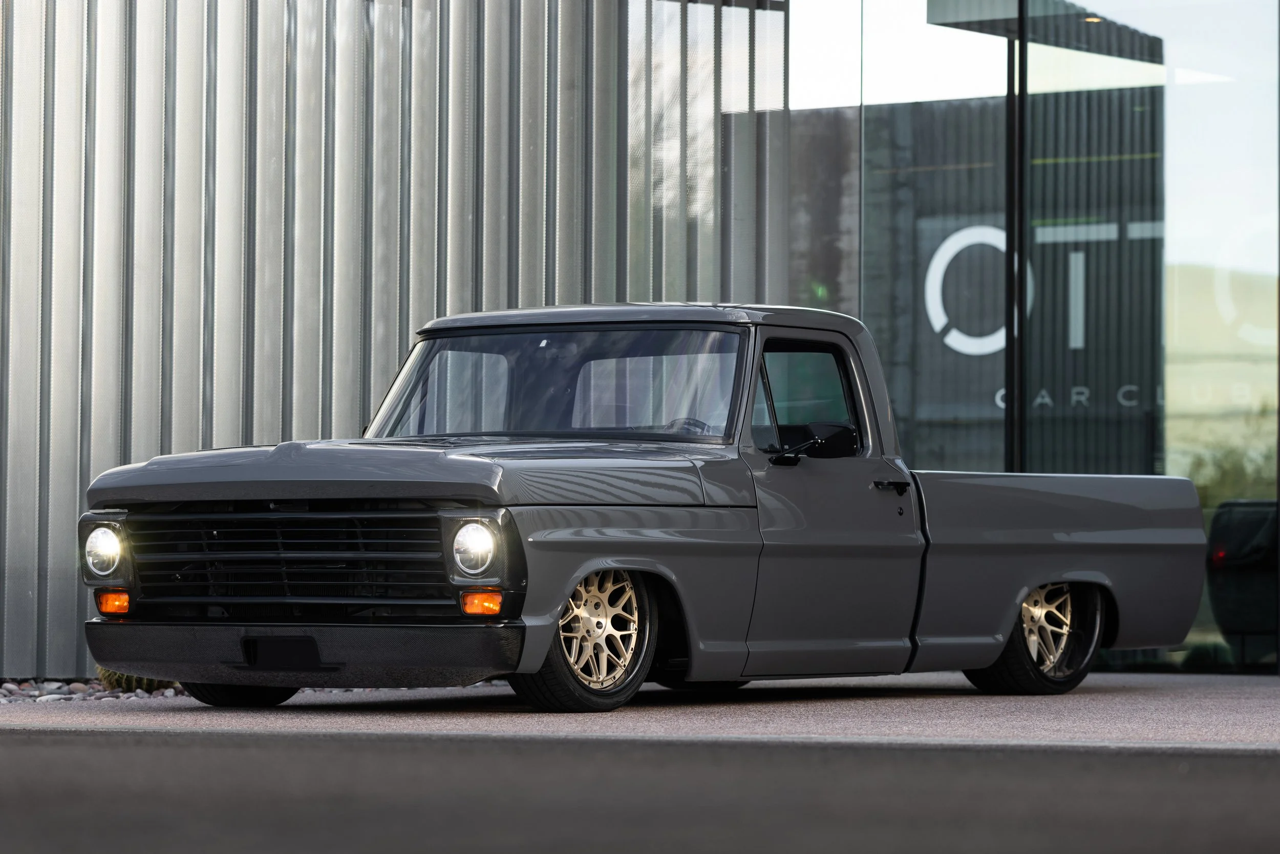 1969 Ford F-100 Custom Pickup