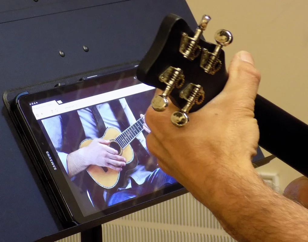 Are online music lessons for you? | Los Angeles Music Teachers in ...