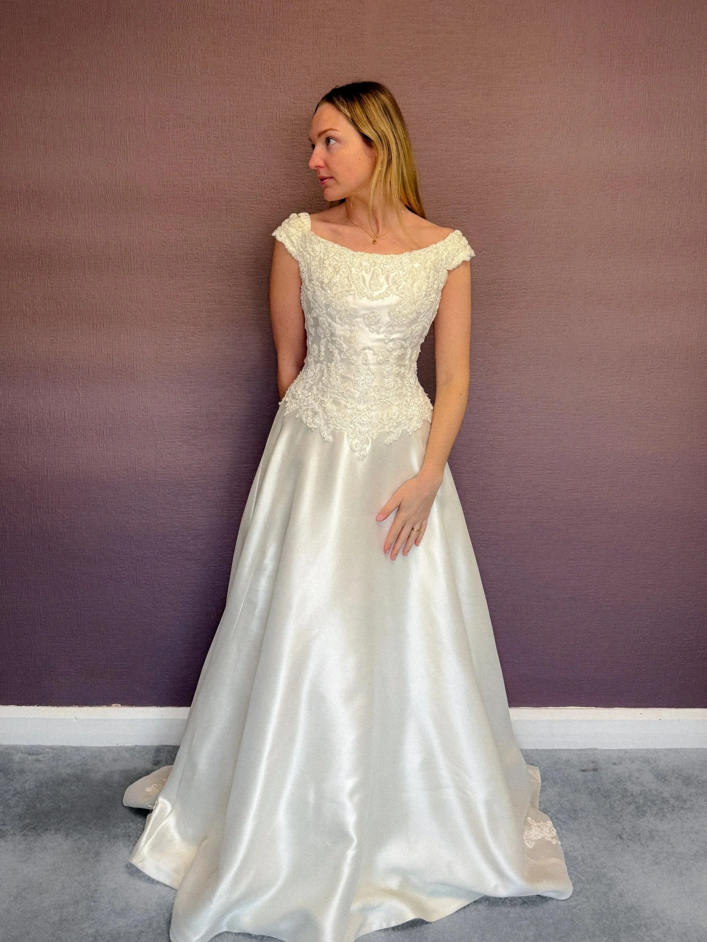 Vintage Applique Lace Wedding Dress