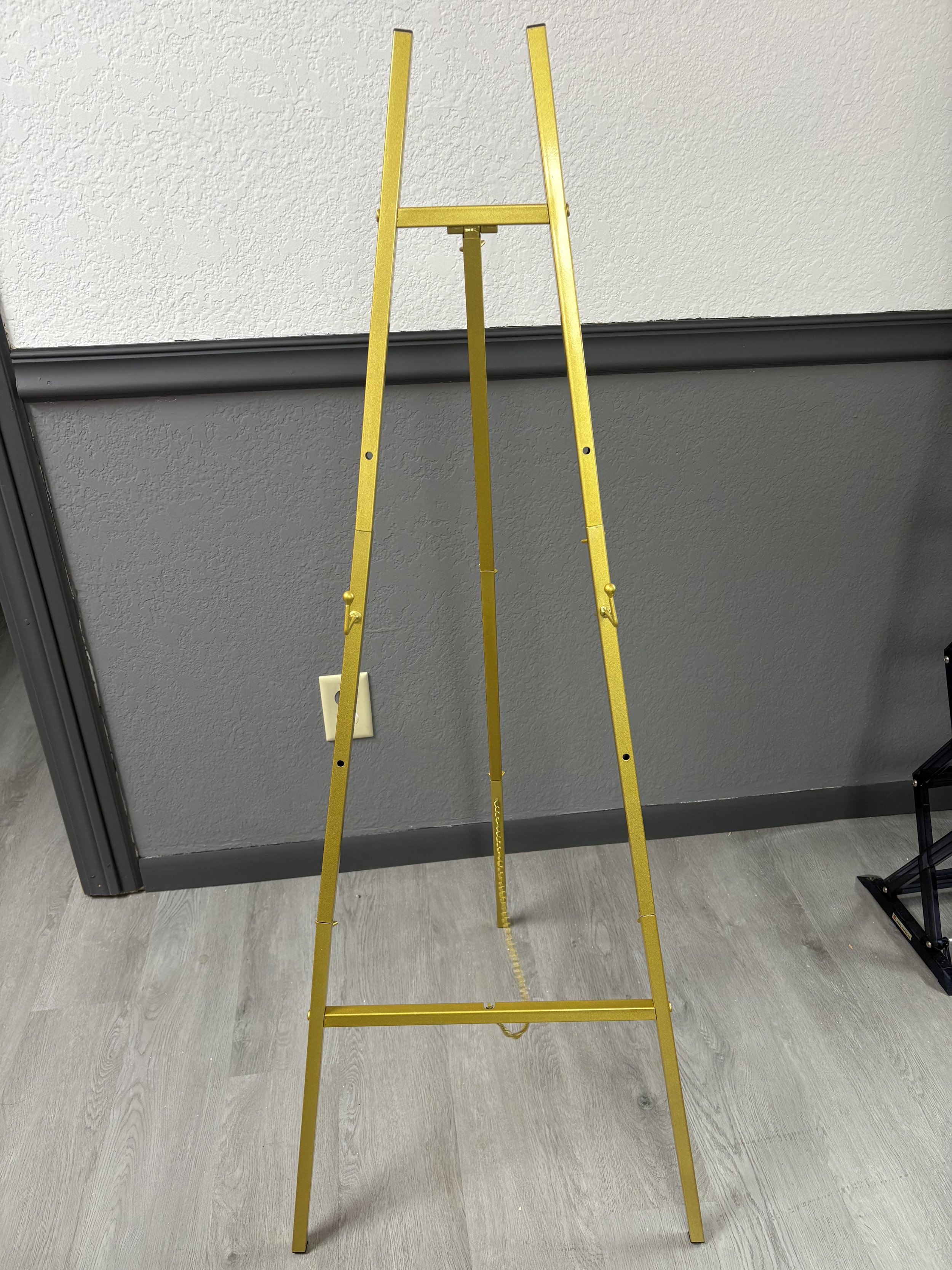 gold metal easel