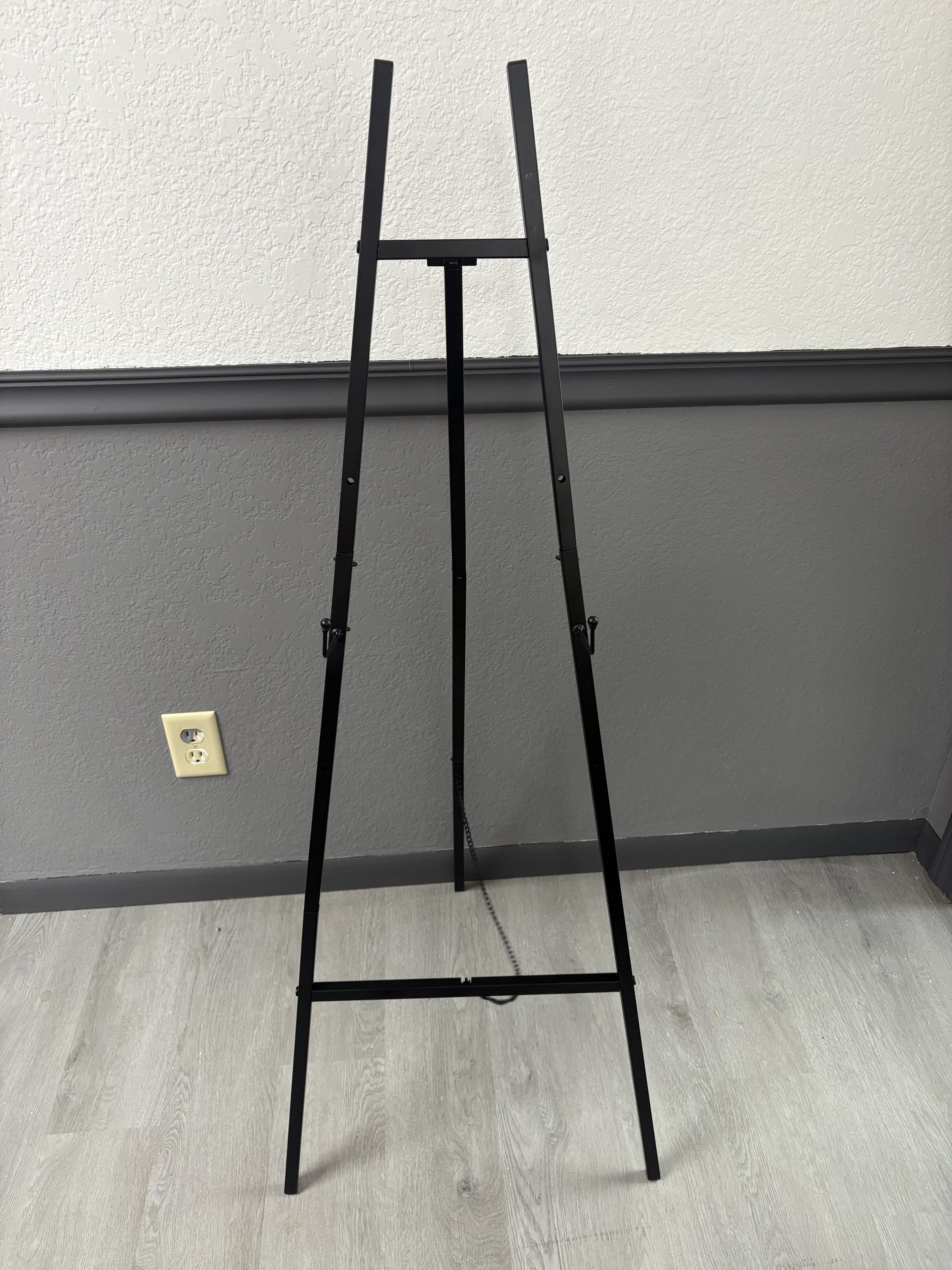 black metal easel