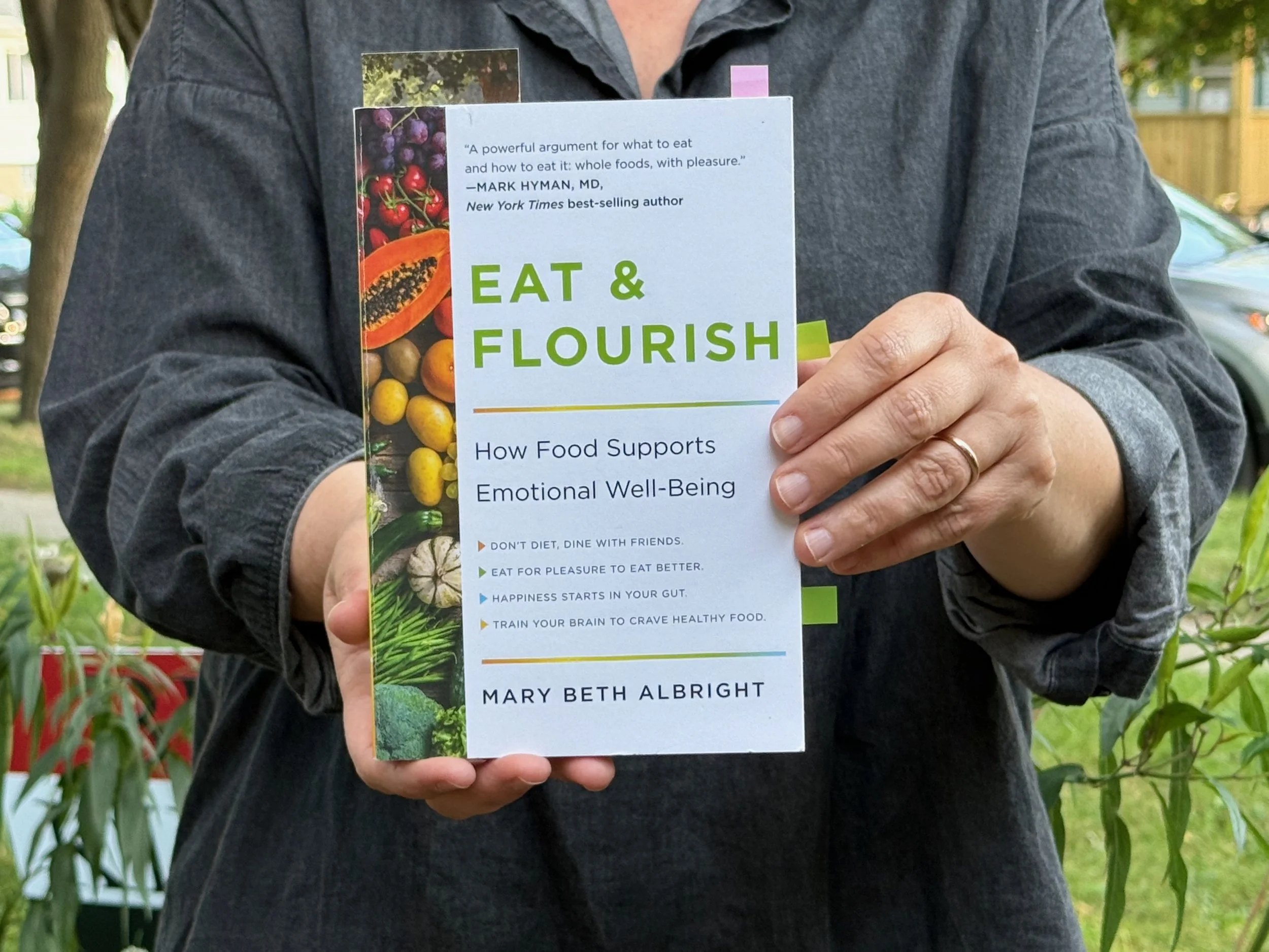 Book Review: “Eat & Flourish: How Food Supports Emotional Well-Being”