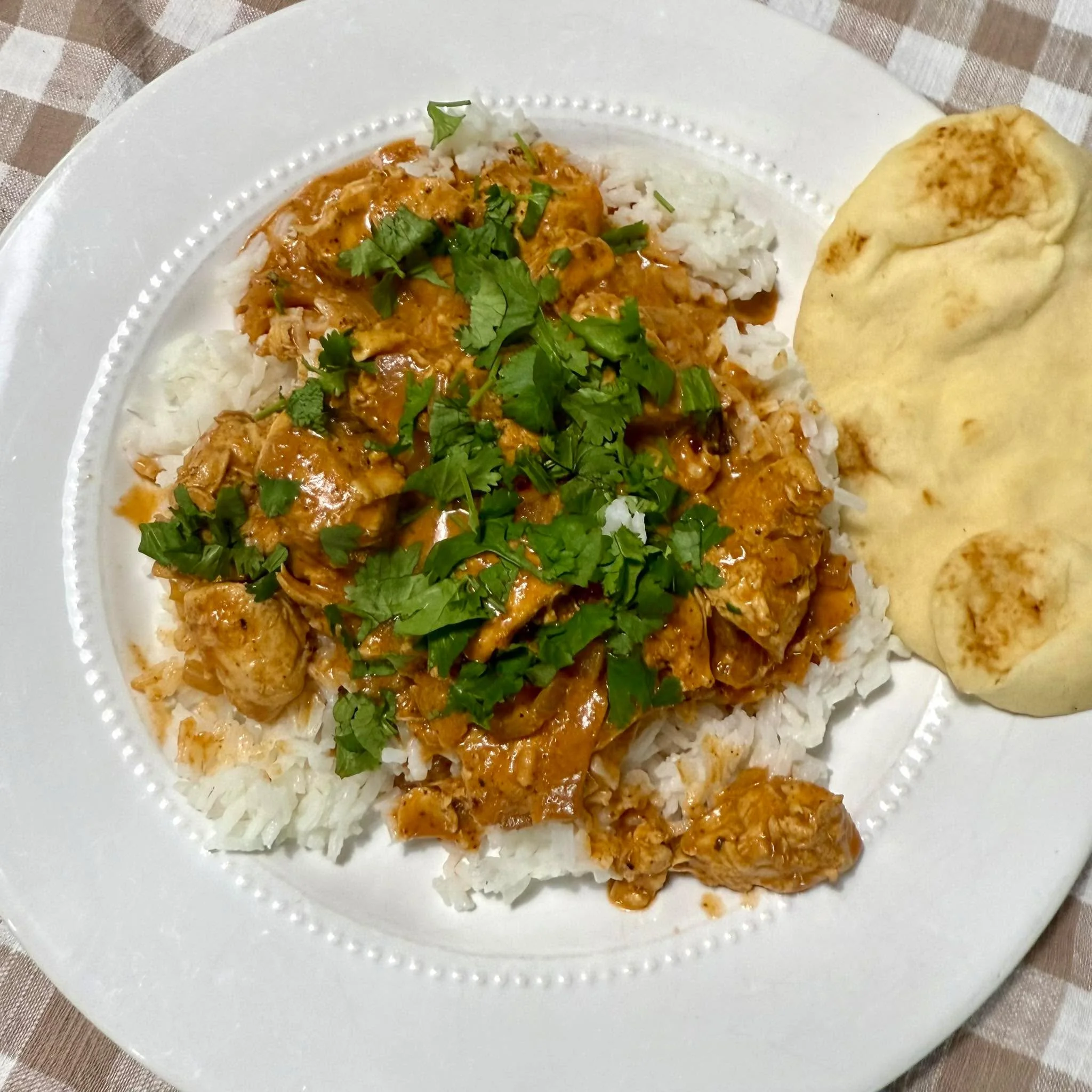 Butter Chicken = family-approved 🙌🔥 Enough leftovers for round two tonight&hellip;and no one&rsquo;s mad about it! 🥘✨

Recipe on the blog 👇🏻