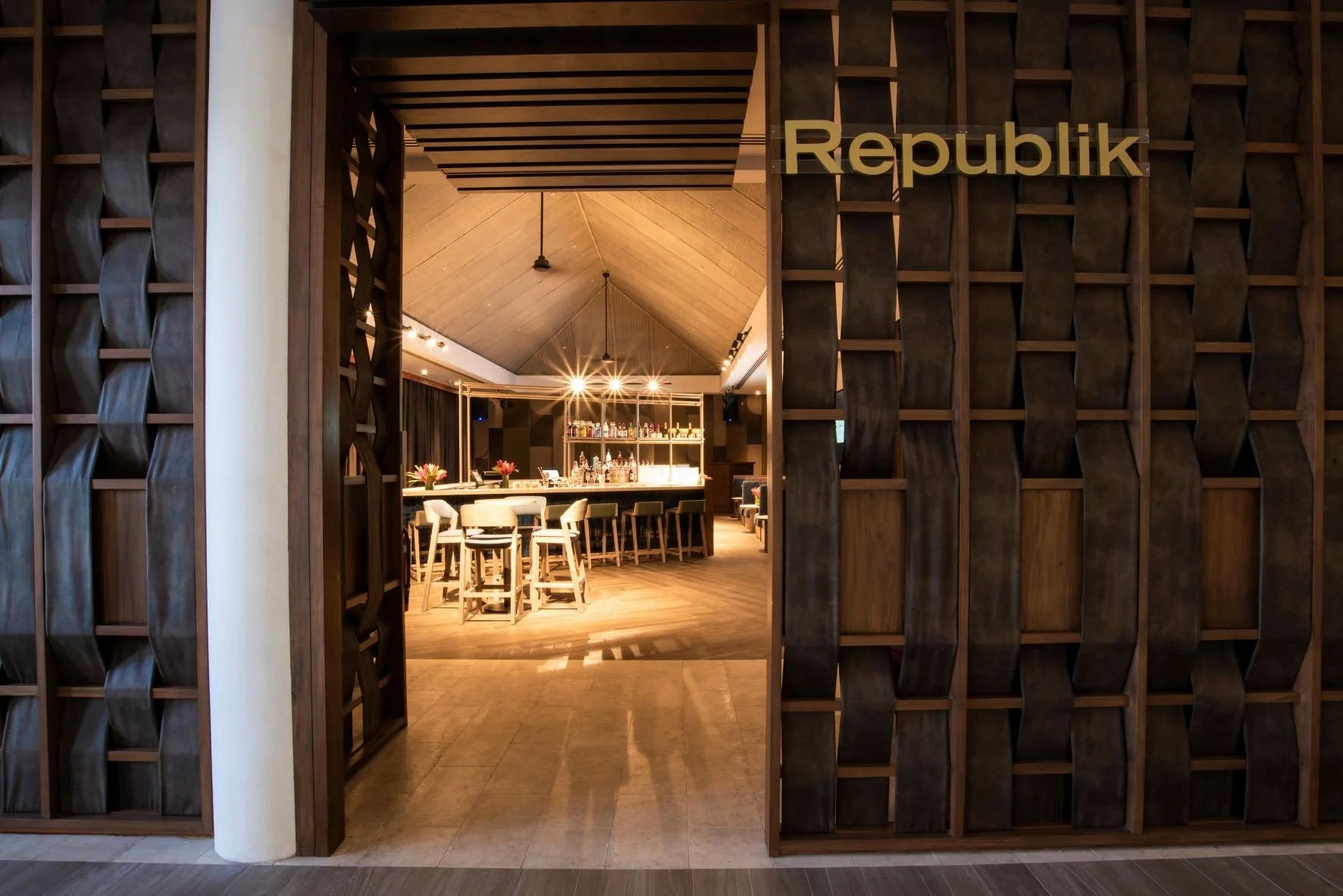 REPUBLIK_52.jpg