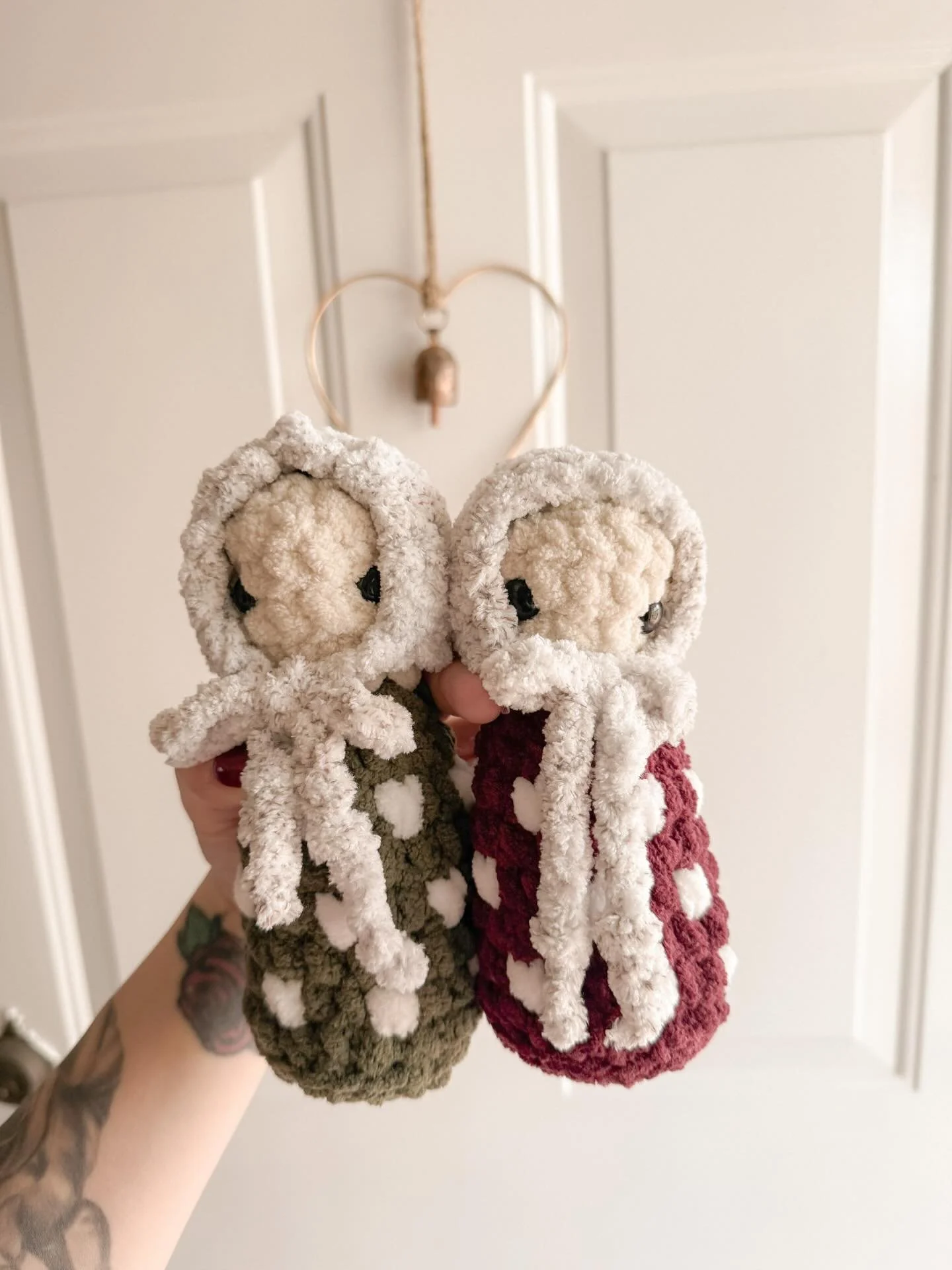 D O T T I E  D O L L S 🤎 

I discovered this adorable pattern and was immediately hooked and now am making one in every holiday color! ✨ These plush little dolls are so precious, just waiting to be snuggled! 4 available now at @marketninetyfour 

#c