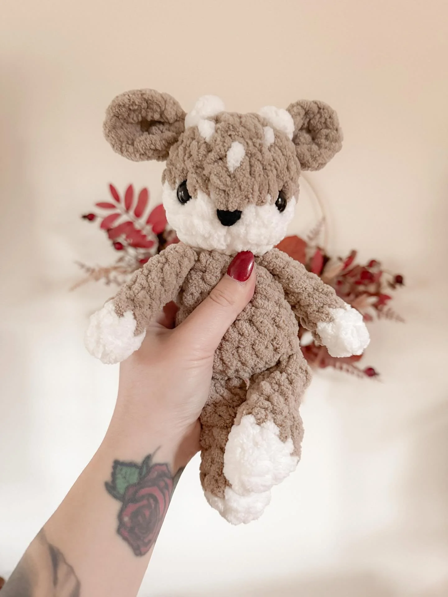 F A B L E  B A B Y  F A W N 🤎

Fable baby #2 of 10 is here 🫶🏻 Stay tuned for the rest of the crew! If anyone needs me, I&rsquo;ll be in my Christmas pajamas by candlelight watching Gilmore Girls completely unavailable to anyone other than my babie