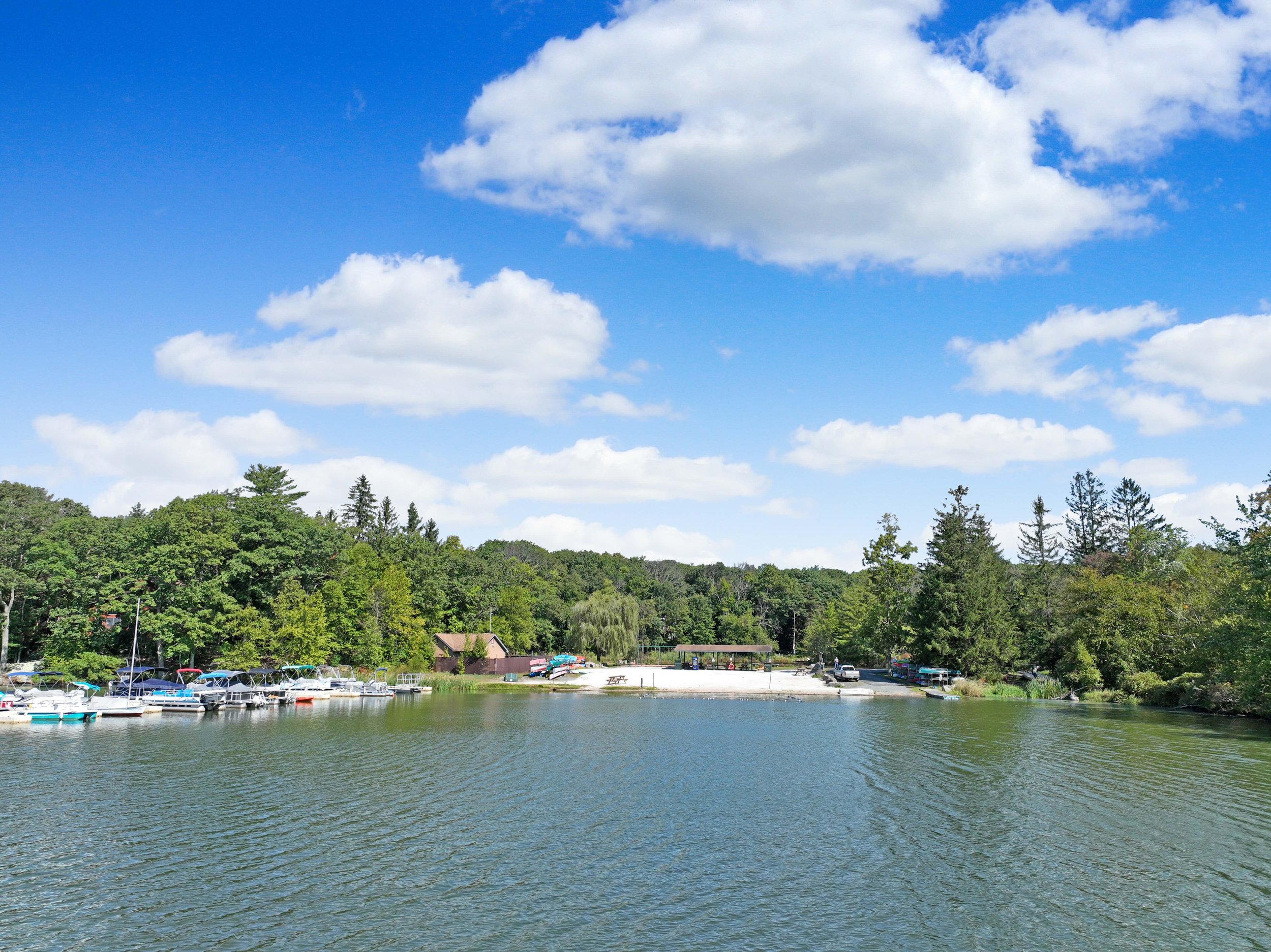 hemlock-farms-lake.jpeg
