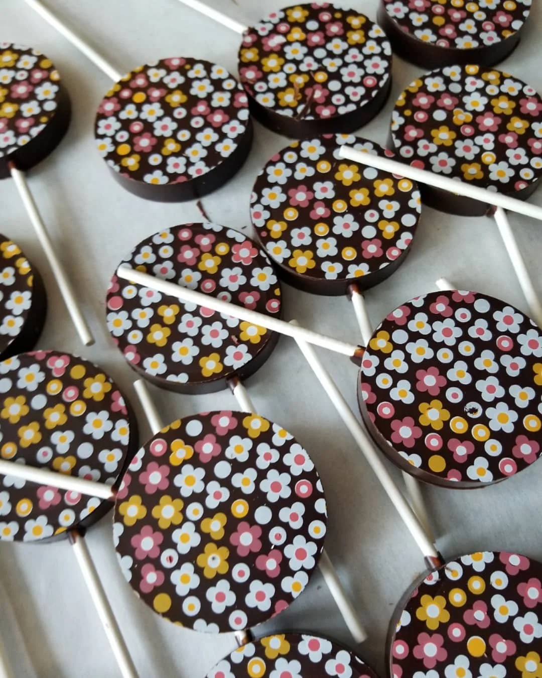 Dark Chocolate Lollipops