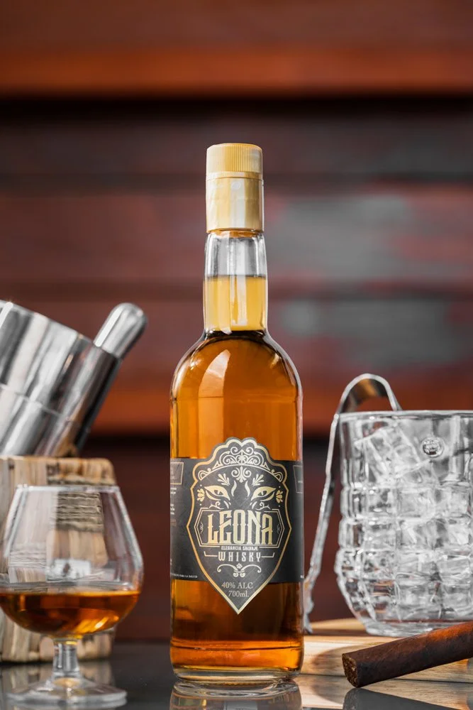 Whisky-Leona_7-Min.jpg
