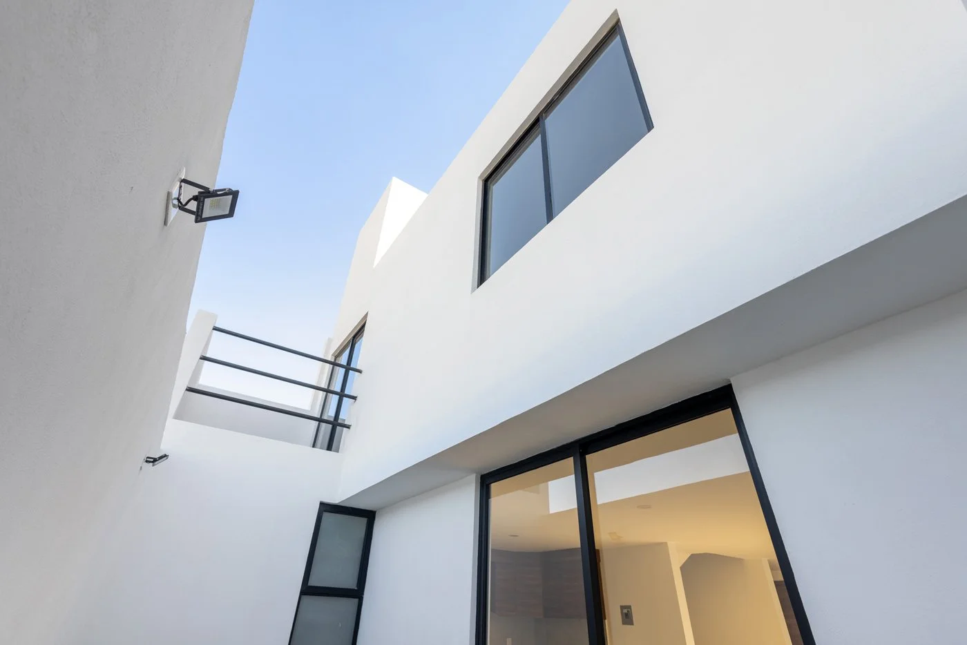 AMAIA_11-Min.jpg
