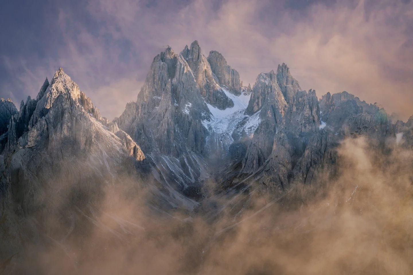 CADINI DI MISURINA. Misty air, glowing peaks, and a sunset that felt like the mountains were breathing.

The clouds swirled through the valley long enough to reveal the ridgeline, then closed again like a curtain. One of those intimate and fleeting D