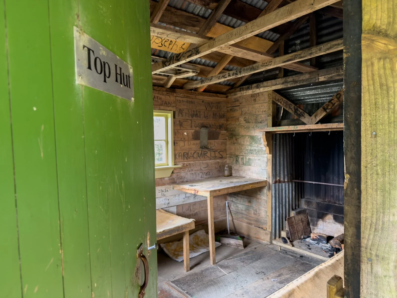 historical top hut paparoa track