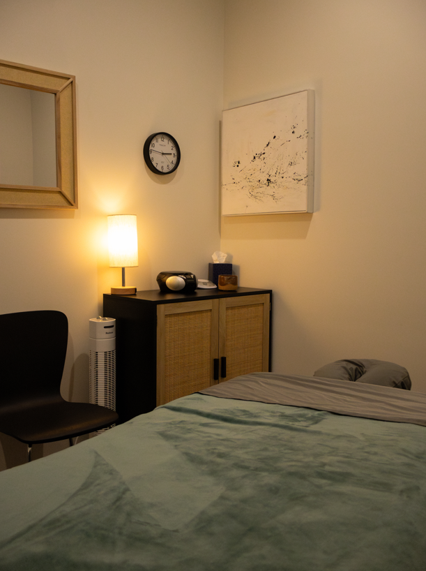 Comfortable massage therapy room at Gambee Chiropractic designed to promote relaxation, muscle recovery, and natural healing.