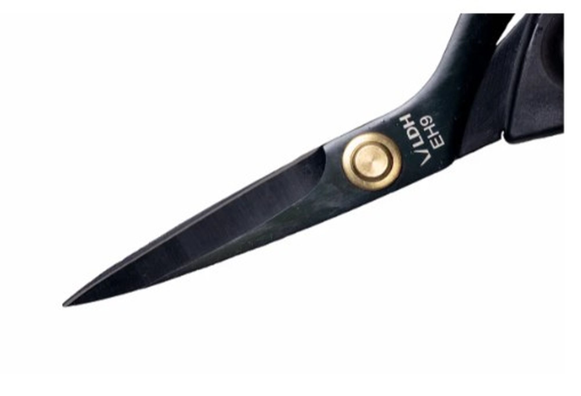 LDH-ERGONOMIC-Scissor-Blade-Close-Up.jpg