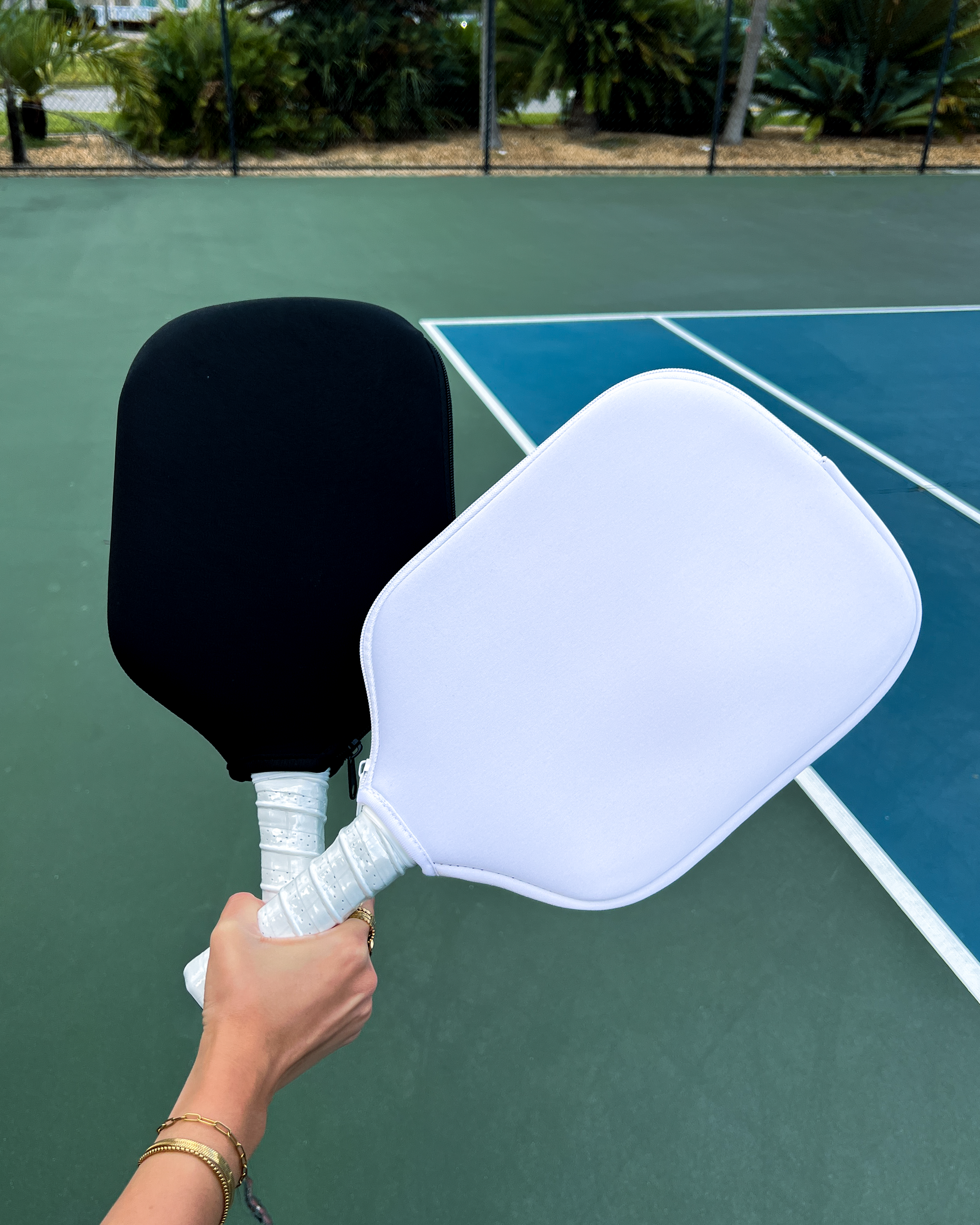 Covers court on hand.png