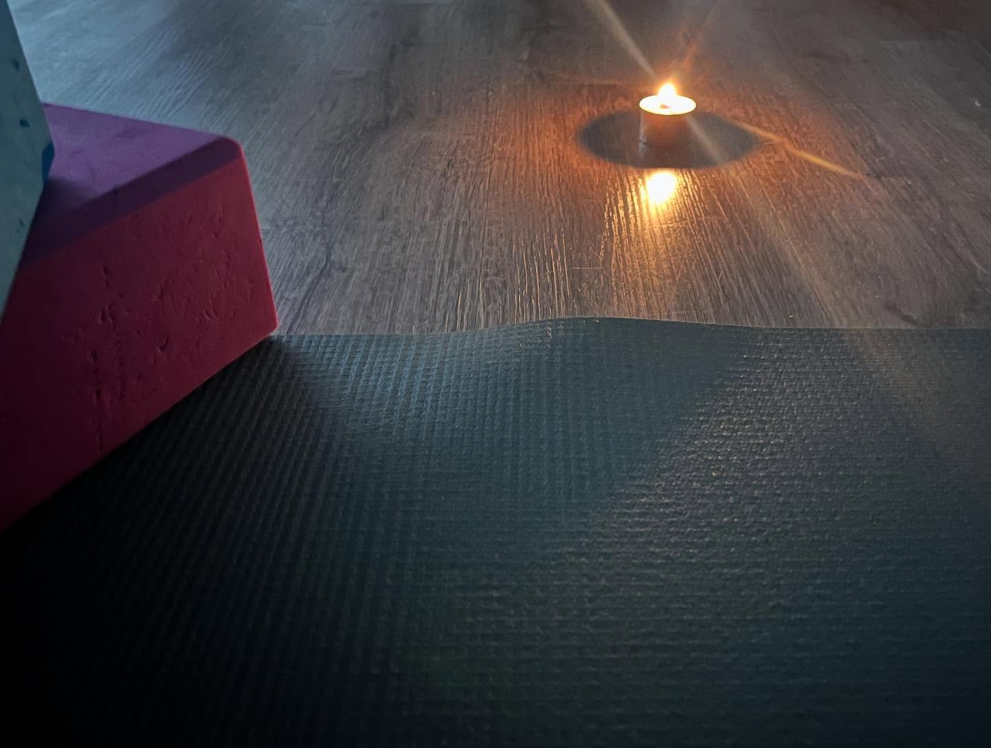 Not inspired to roll out your mat? 

Hot tip: Add a tea light, flower or beautiful crystal to make it feel special. Turn a regular moment into a ritual in seconds. 

#moonmagic
