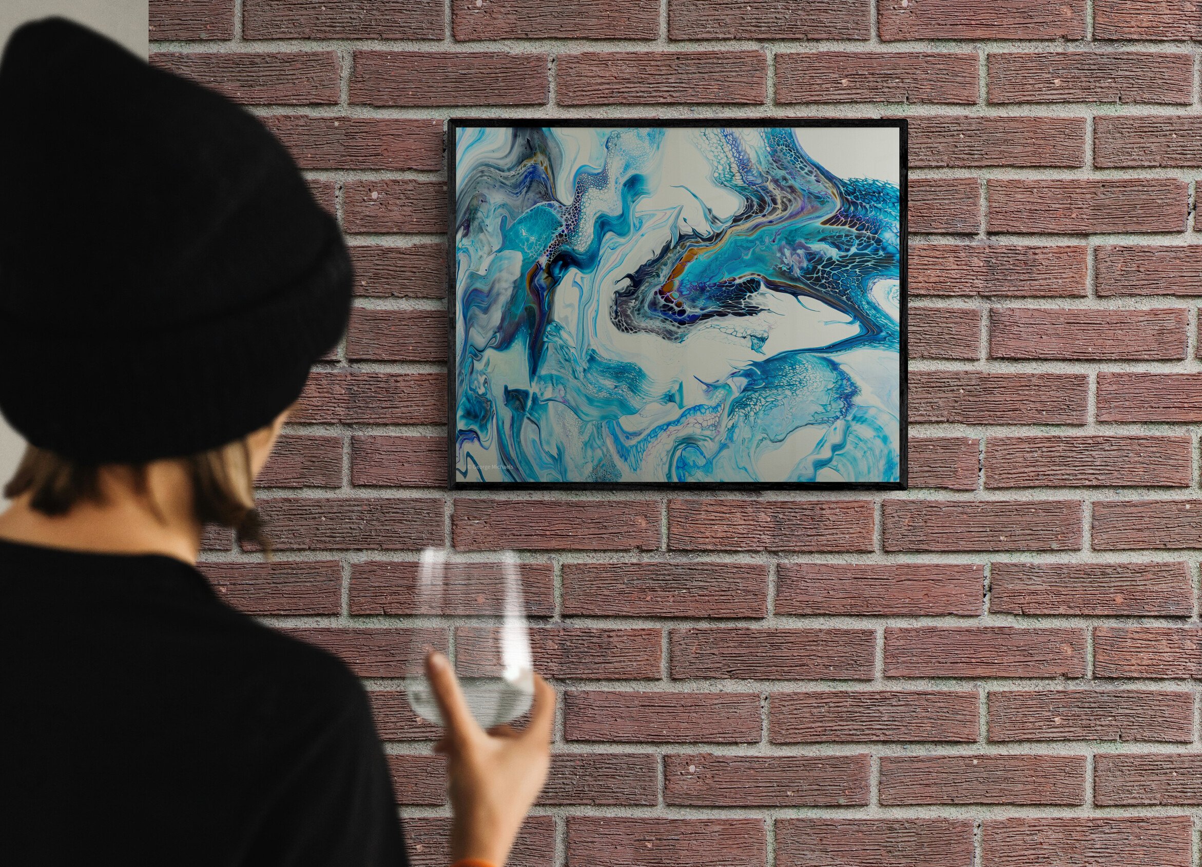 close-up-of-a-woman-next-to-a-gallery-wall (29).jpg