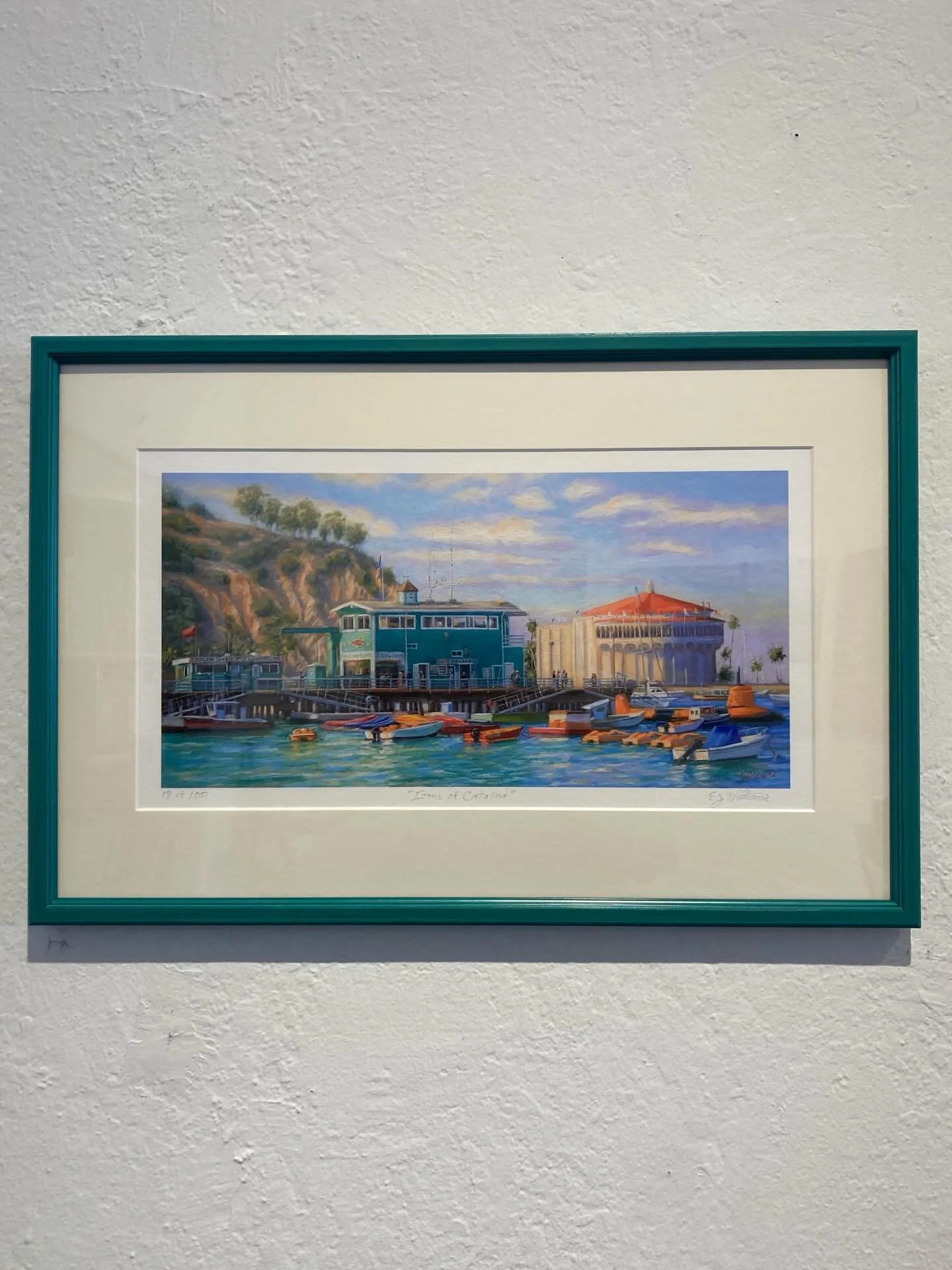 Another perfect pop of color makes a simple, fun and beautiful statement.  This is a Bella frame from the POP!collection.
#framecraftersgallery #bellamoulding #colorframe #watercolorprint  #bonaircenter