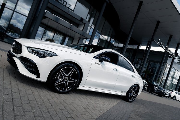 prime-drive-wypozyczalnia-samochodow-premium-bialy-mercedes-cla-2025 (2).jpg