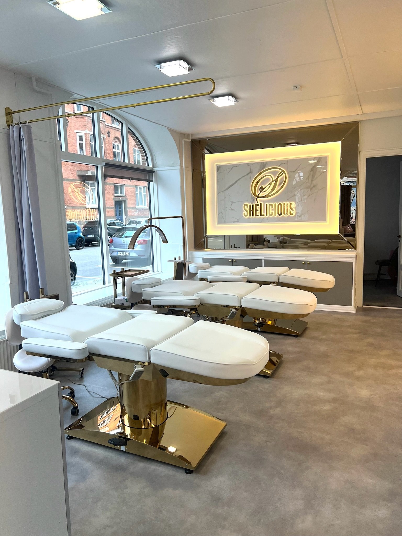 Professionelt klinik inventar hos Shelicious