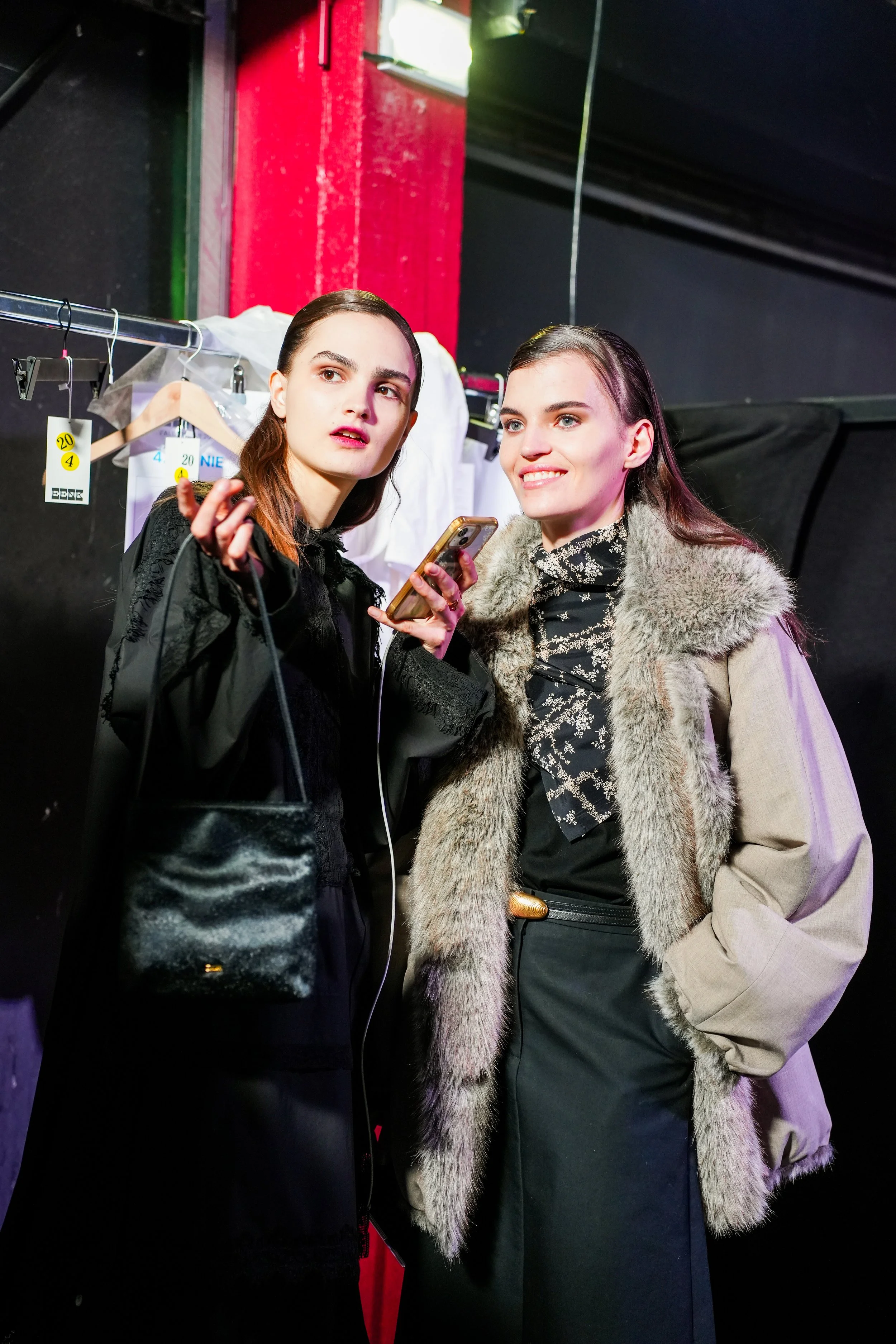 PFW Backstage at EENK 