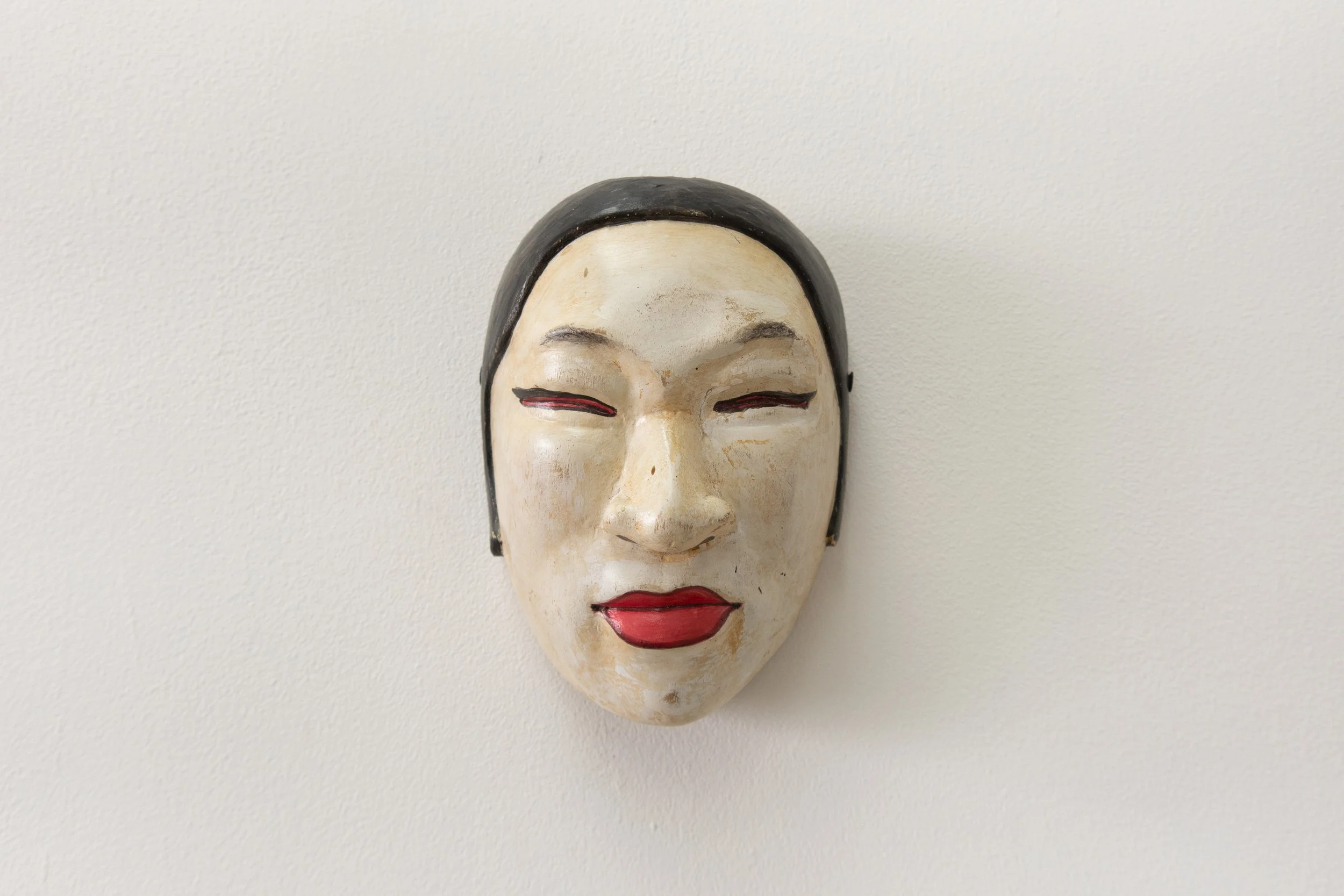 Sedulur Papat - White by Nugi Ketut, contemporary artwork at SUN.CONTEMPORARY in Pererenan, Bali